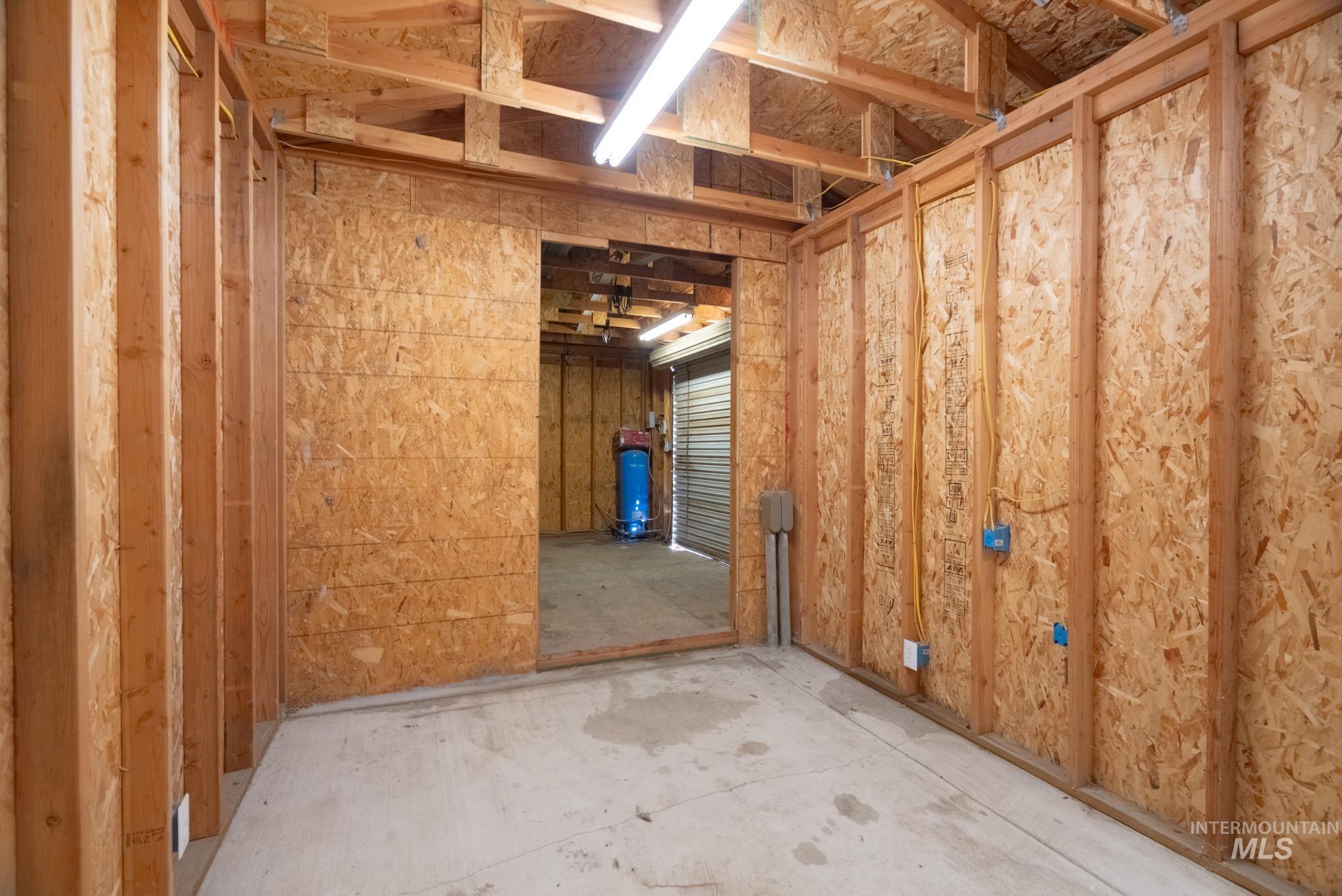 6 S Canyon Drive, Middleton, Idaho 83644, 3 Bedrooms, 3 Bathrooms, Residential For Sale, Price $410,000,MLS 98975666