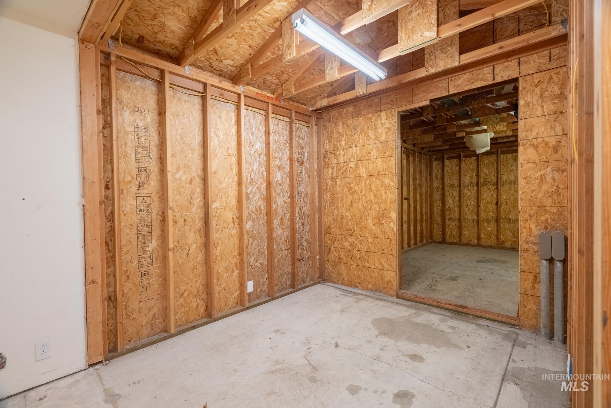 6 S Canyon Drive, Middleton, Idaho 83644, 3 Bedrooms, 3 Bathrooms, Residential For Sale, Price $410,000,MLS 98975666