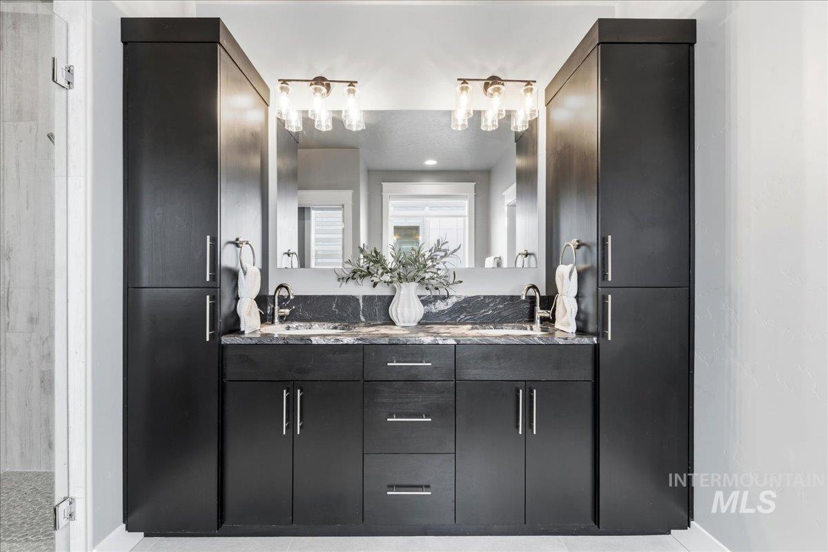 8154 W Decathlon Dr, Eagle, Idaho 83616, 3 Bedrooms, 2.5 Bathrooms, Residential For Sale, Price $849,900,MLS 98975667