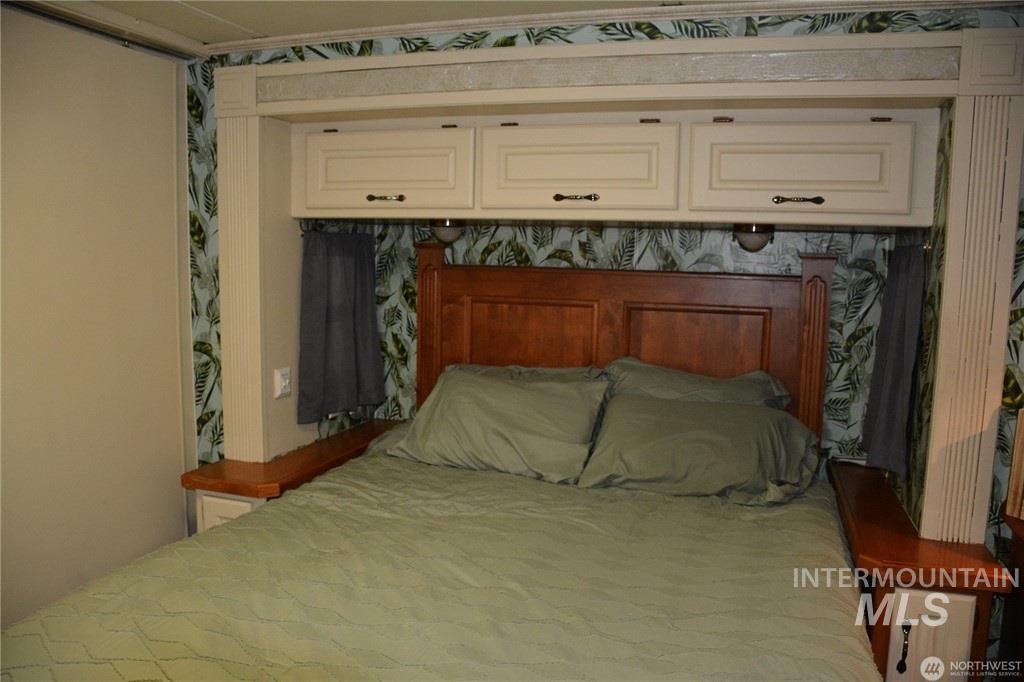 1431 Timber Mountain Loop, Outside City Limits, Washington 98922, 1 Bedroom, 1.5 Bathrooms, Residential For Sale, Price $625,000,MLS 98975668