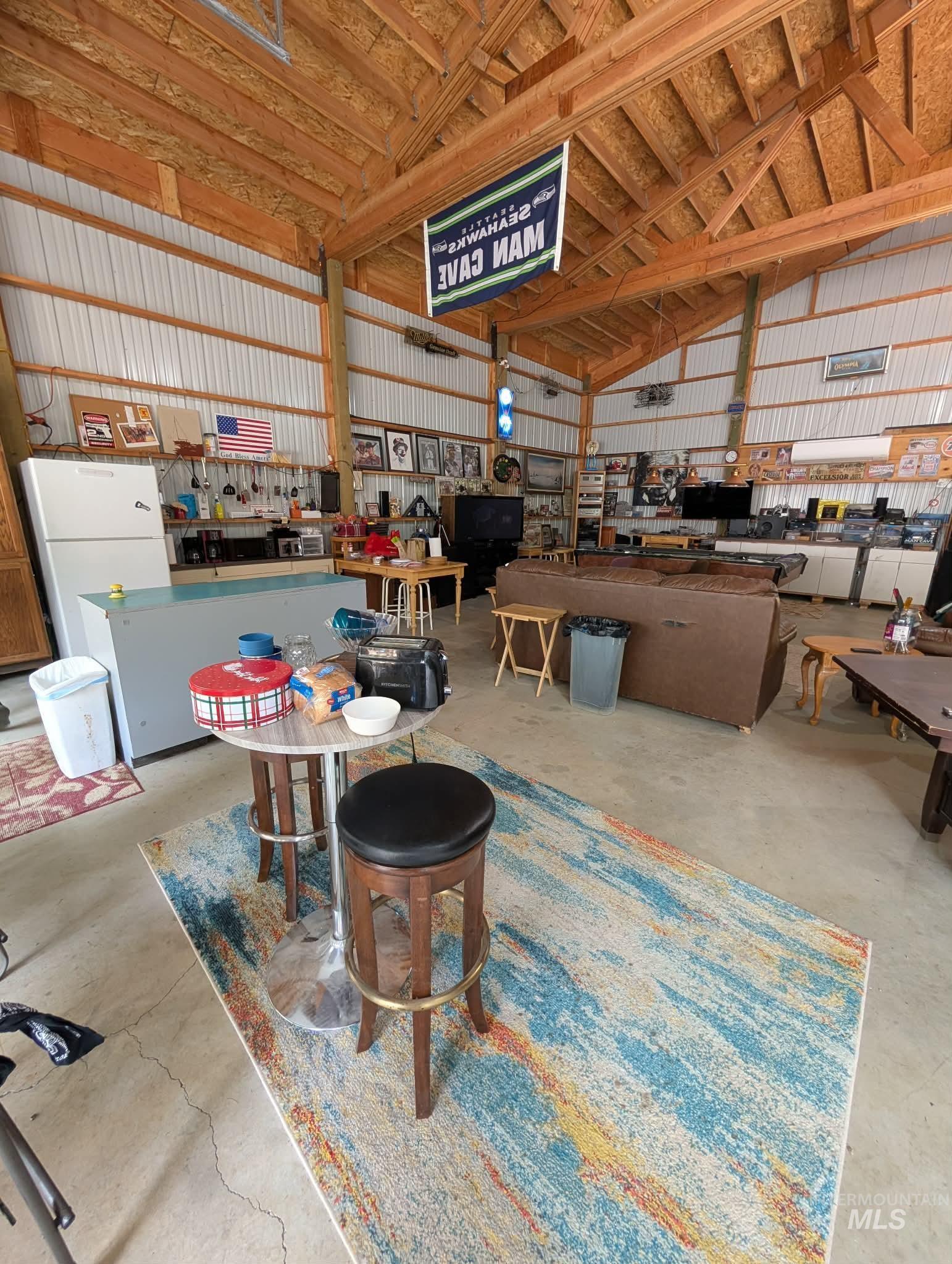 1431 Timber Mountain Loop, Outside City Limits, Washington 98922, 1 Bedroom, 1.5 Bathrooms, Residential For Sale, Price $625,000,MLS 98975668