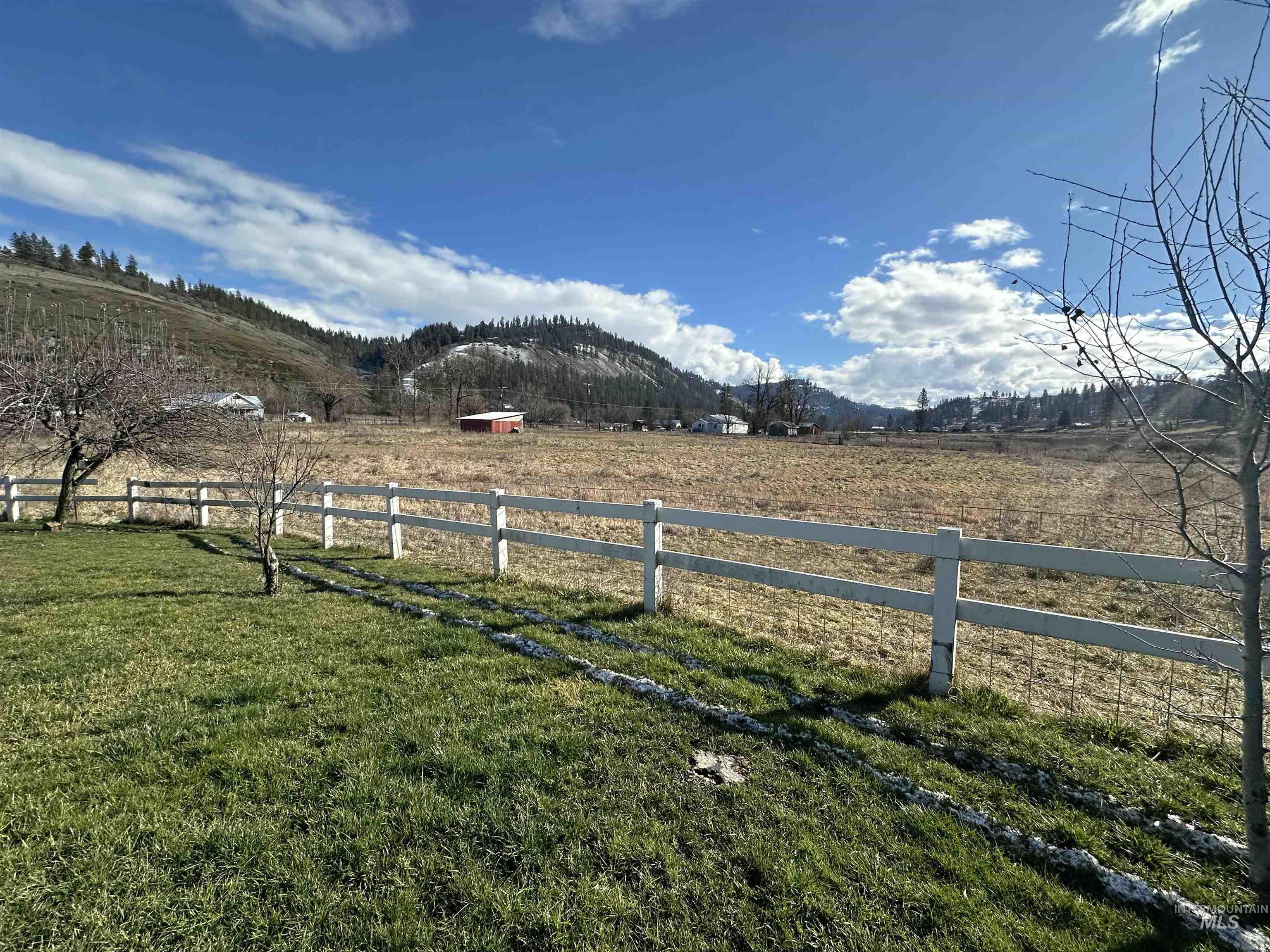 2859 Lukes Gulch RD, Stites, Idaho 83552, 3 Bedrooms, 2 Bathrooms, Residential For Sale, Price $535,000,MLS 98975669