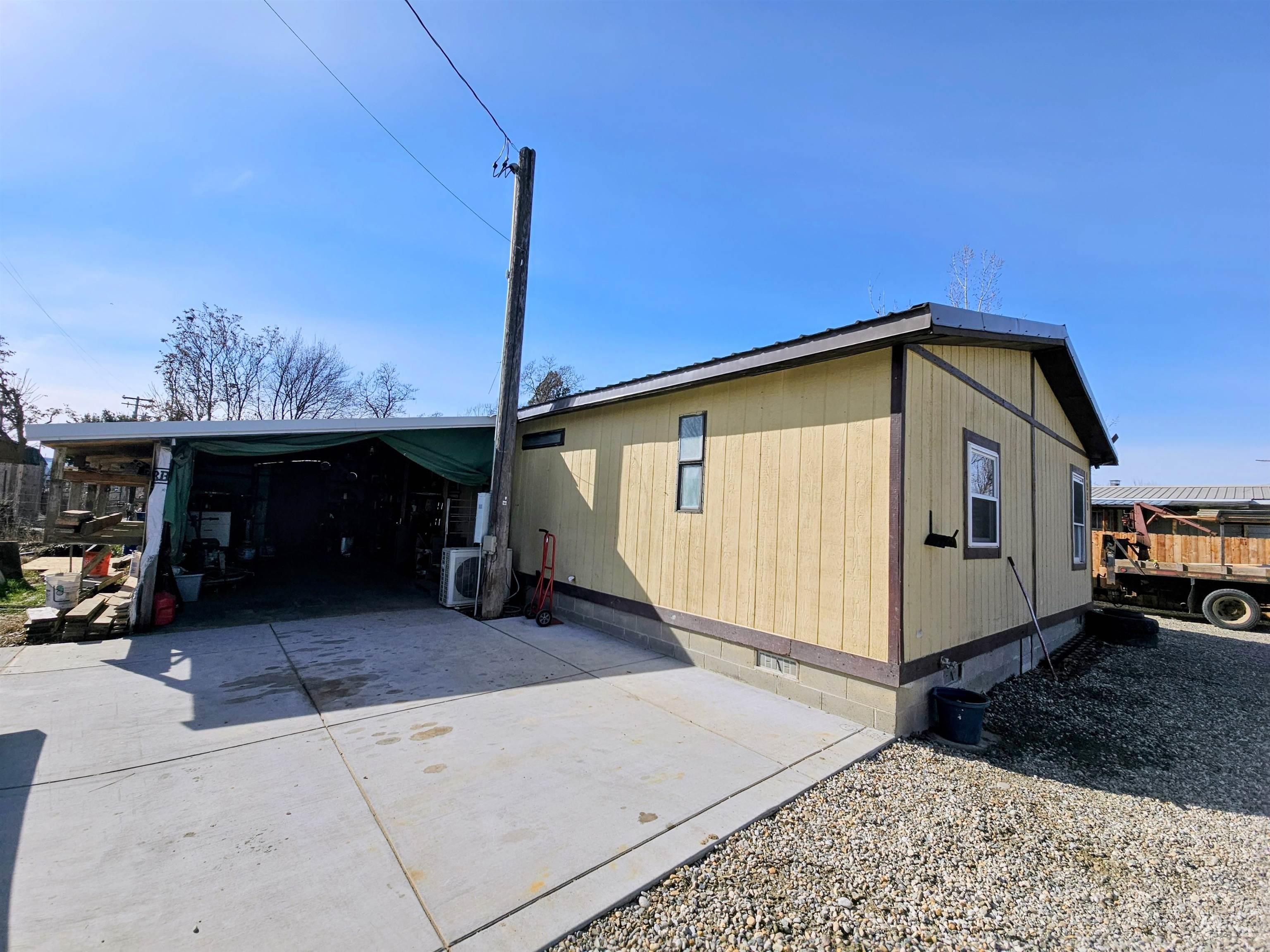 8392 Main St, Letha, Idaho 83636, 2 Bedrooms, 2 Bathrooms, Residential For Sale, Price $299,900,MLS 98975670