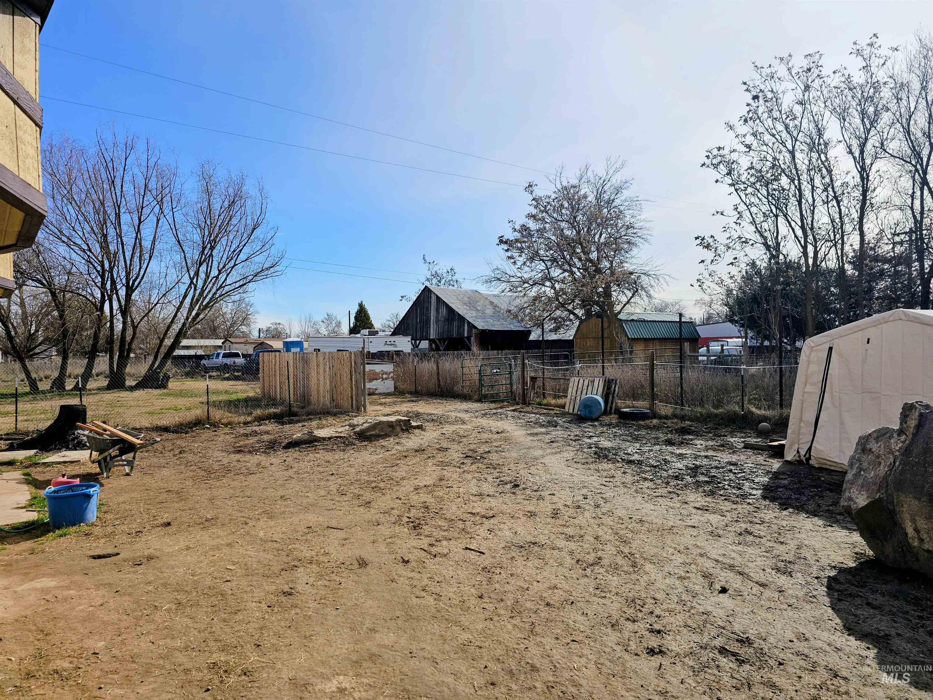 8392 Main St, Letha, Idaho 83636, 2 Bedrooms, 2 Bathrooms, Residential For Sale, Price $299,900,MLS 98975670