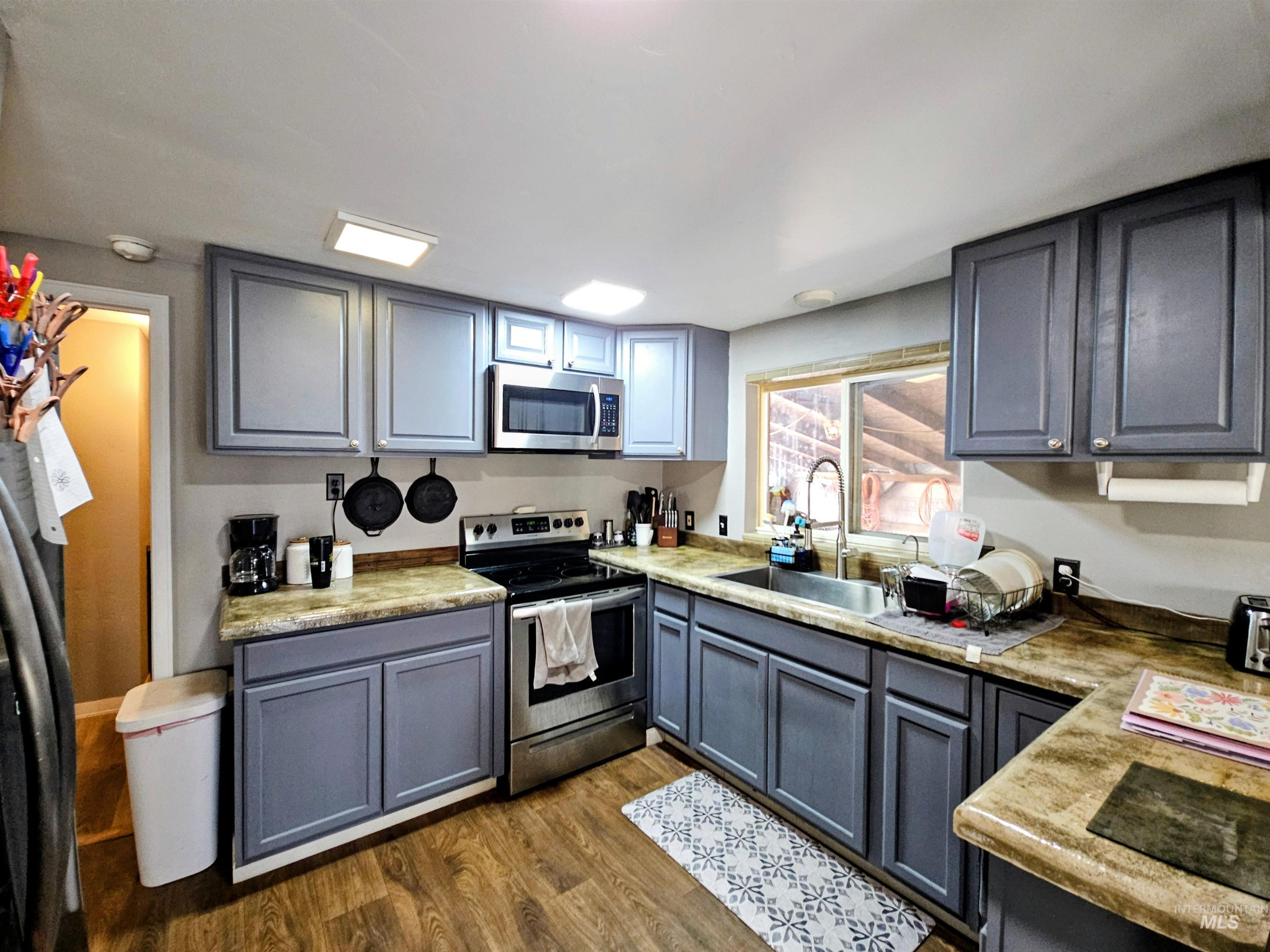 8392 Main St, Letha, Idaho 83636, 2 Bedrooms, 2 Bathrooms, Residential For Sale, Price $299,900,MLS 98975670