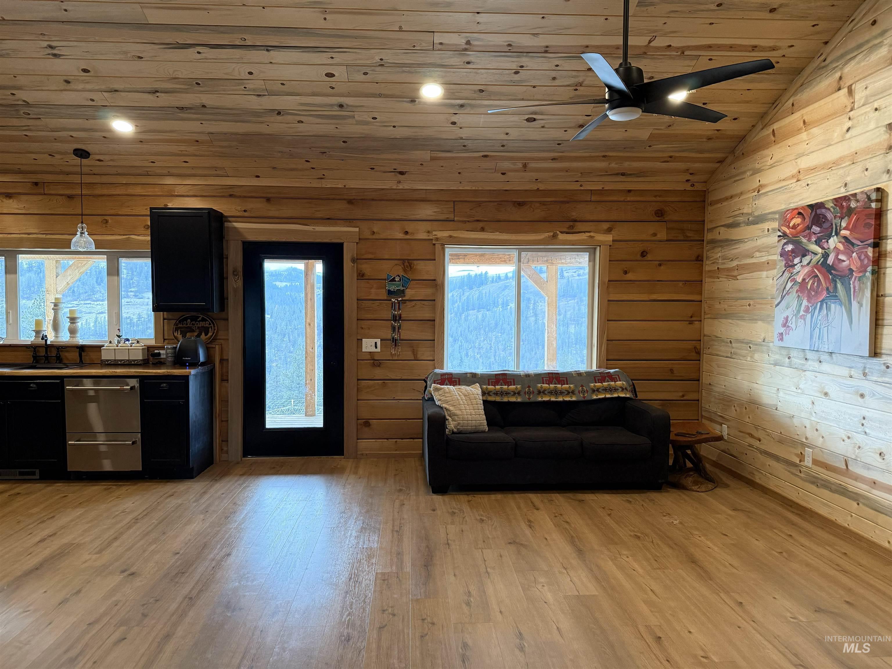 113 Sweetwater Drive, Stites, Idaho 83552, 3 Bedrooms, 2 Bathrooms, Residential For Sale, Price $545,000,MLS 98975672