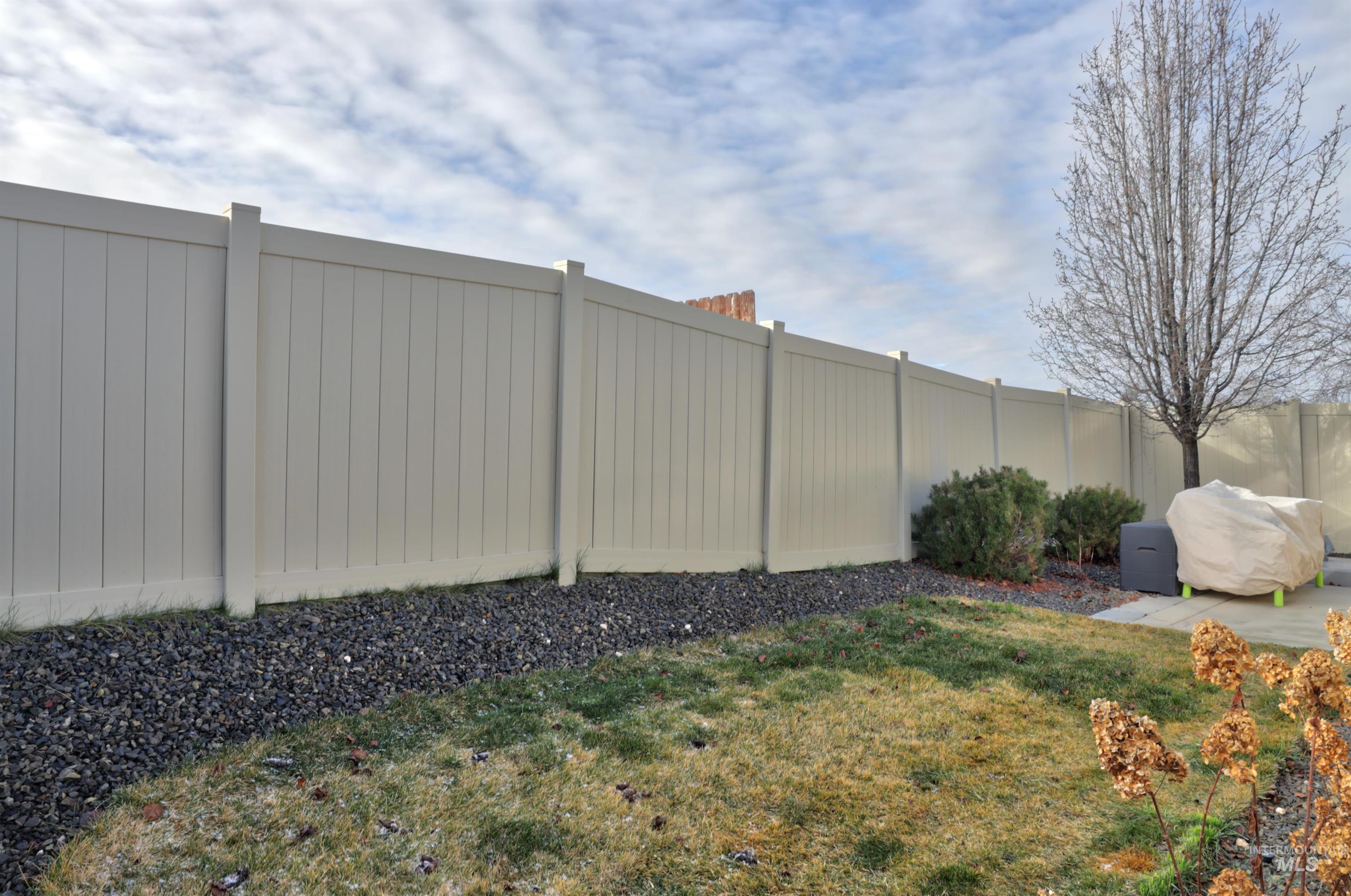 3443 E Girdner Drive, Meridian, Idaho 83642, 3 Bedrooms, 2.5 Bathrooms, Residential For Sale, Price $499,900,MLS 98975677