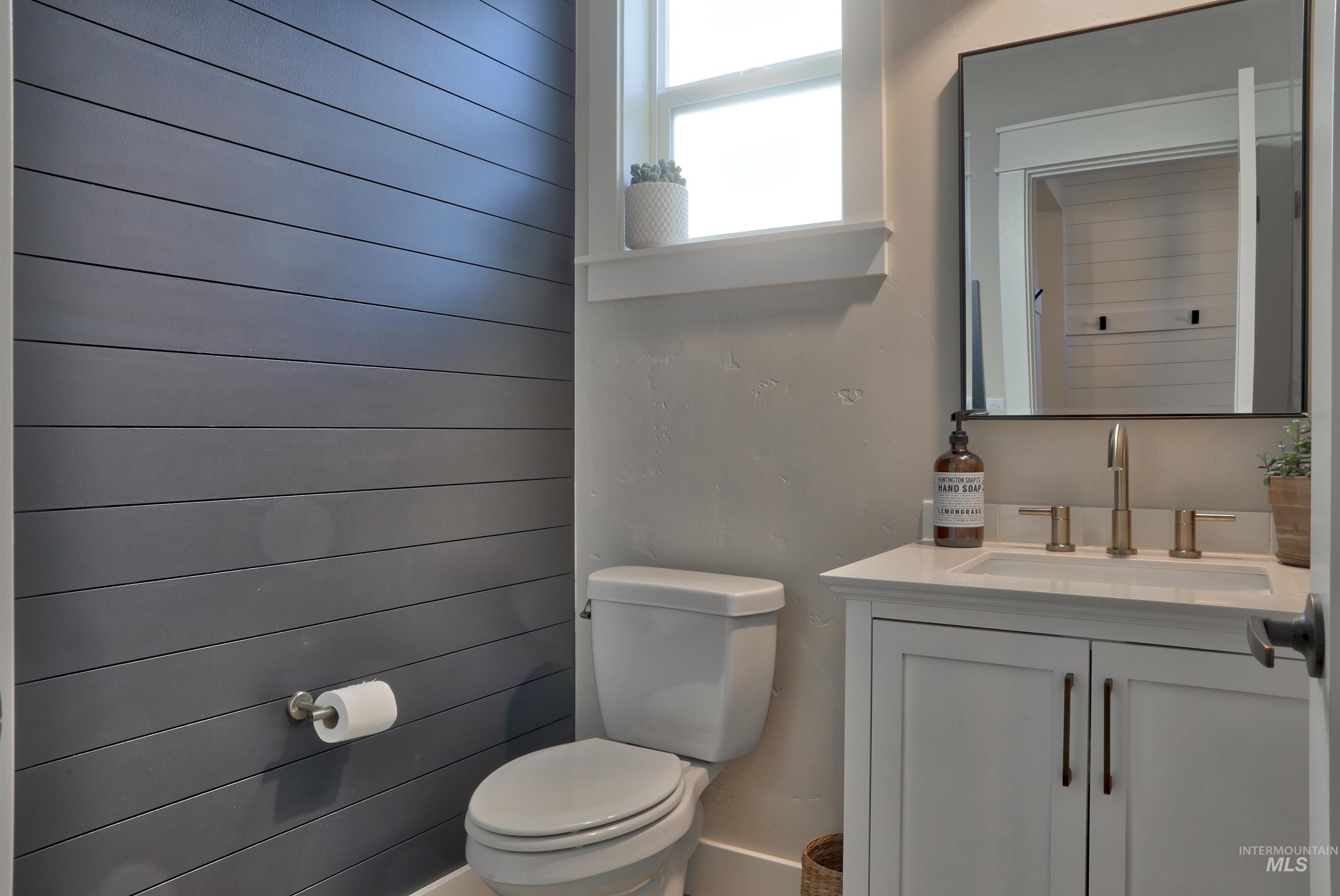 3443 E Girdner Drive, Meridian, Idaho 83642, 3 Bedrooms, 2.5 Bathrooms, Residential For Sale, Price $499,900,MLS 98975677