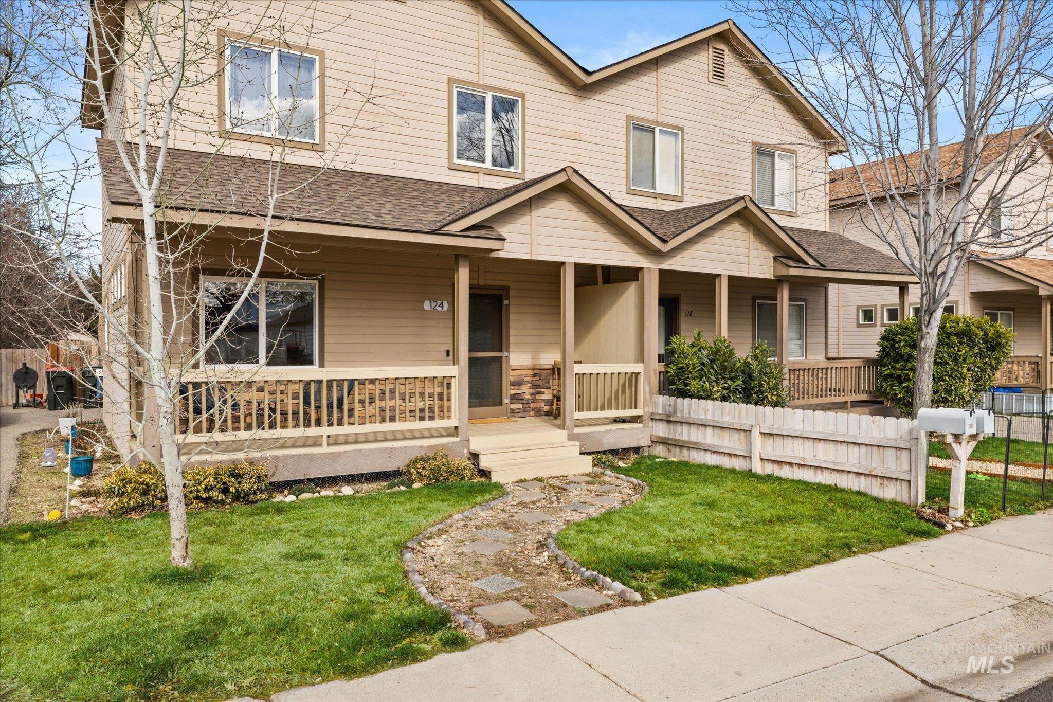 124 W Cherry Ave, Meridian, Idaho 83642, 3 Bedrooms, 2.5 Bathrooms, Residential For Sale, Price $399,000,MLS 98975678