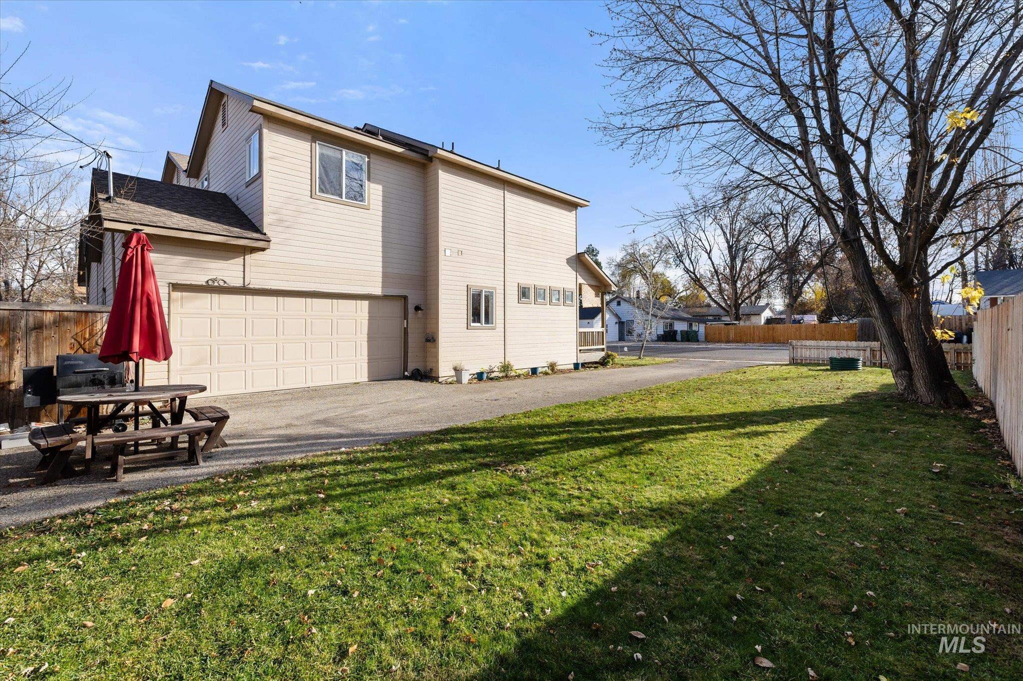 124 W Cherry Ave, Meridian, Idaho 83642, 3 Bedrooms, 2.5 Bathrooms, Residential For Sale, Price $399,000,MLS 98975678