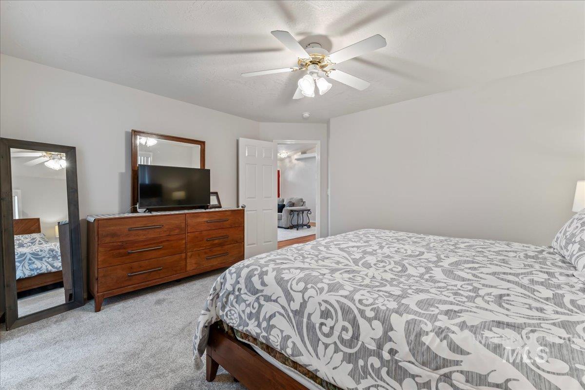 12521 W Dalrymple Ct, Boise, Idaho 83709, 3 Bedrooms, 2 Bathrooms, Residential For Sale, Price $430,000,MLS 98975680