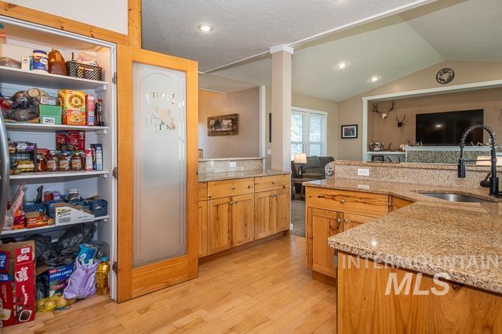 280 E Sunrise Rim Rd, Nampa, Idaho 83686, 4 Bedrooms, 5 Bathrooms, Residential For Sale, Price $484,900,MLS 98975681