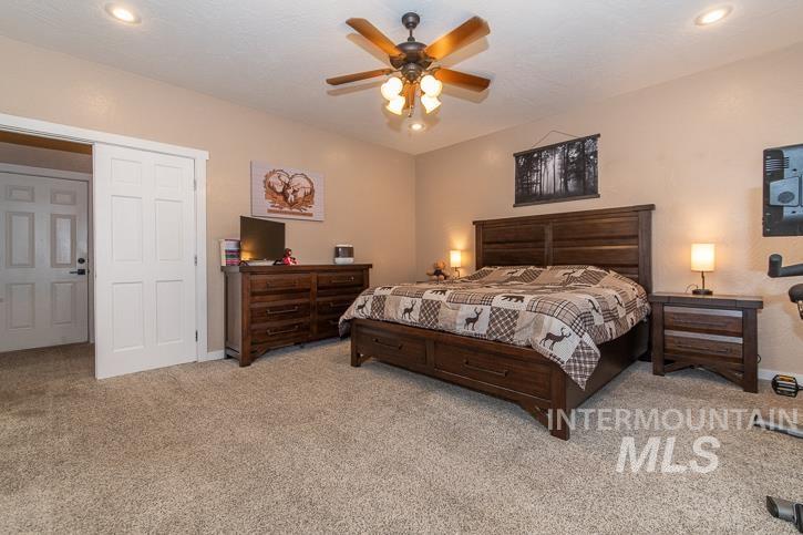 280 E Sunrise Rim Rd, Nampa, Idaho 83686, 4 Bedrooms, 5 Bathrooms, Residential For Sale, Price $484,900,MLS 98975681