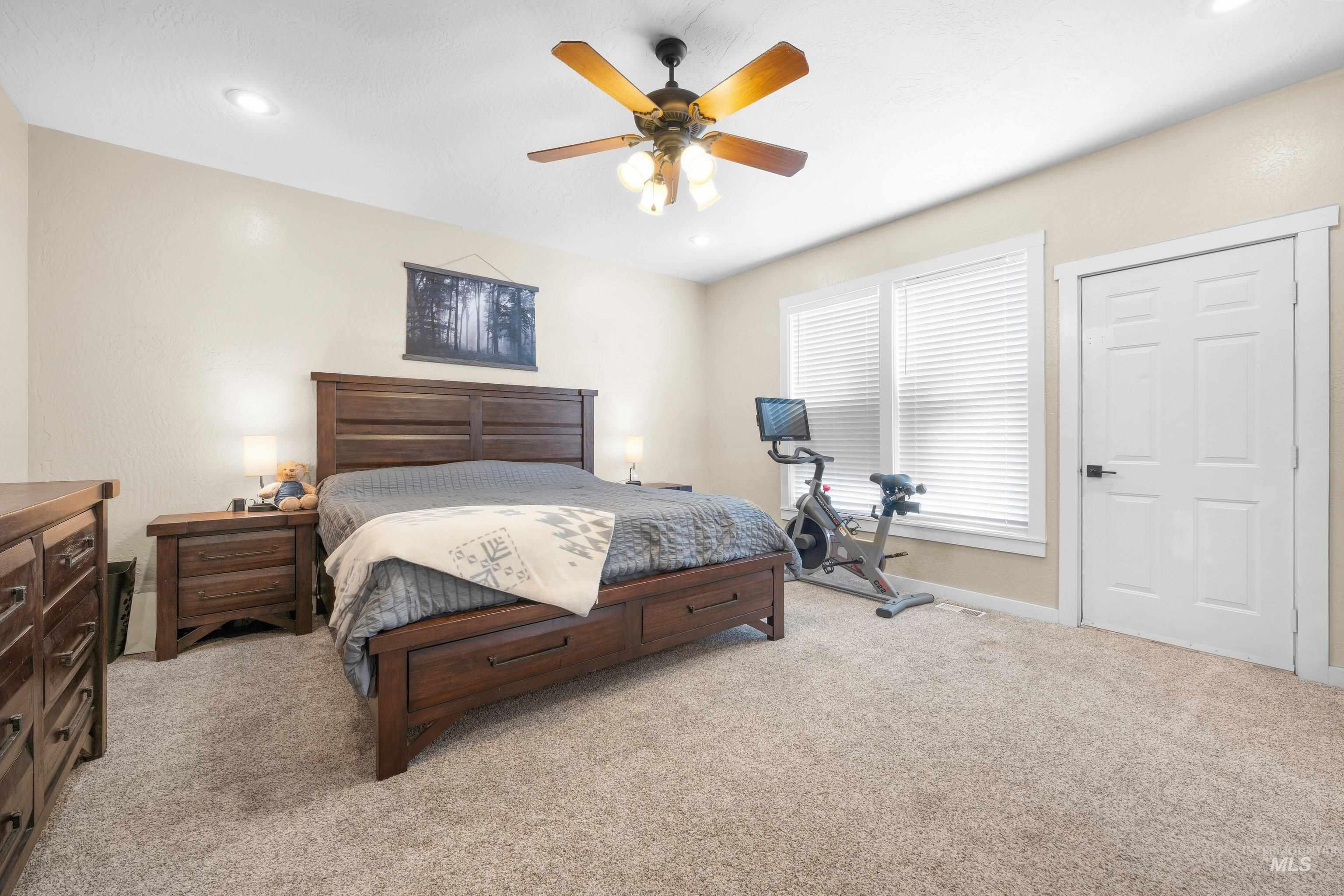 280 E Sunrise Rim Rd, Nampa, Idaho 83686, 4 Bedrooms, 2.5 Bathrooms, Residential For Sale, Price $484,900,MLS 98975681