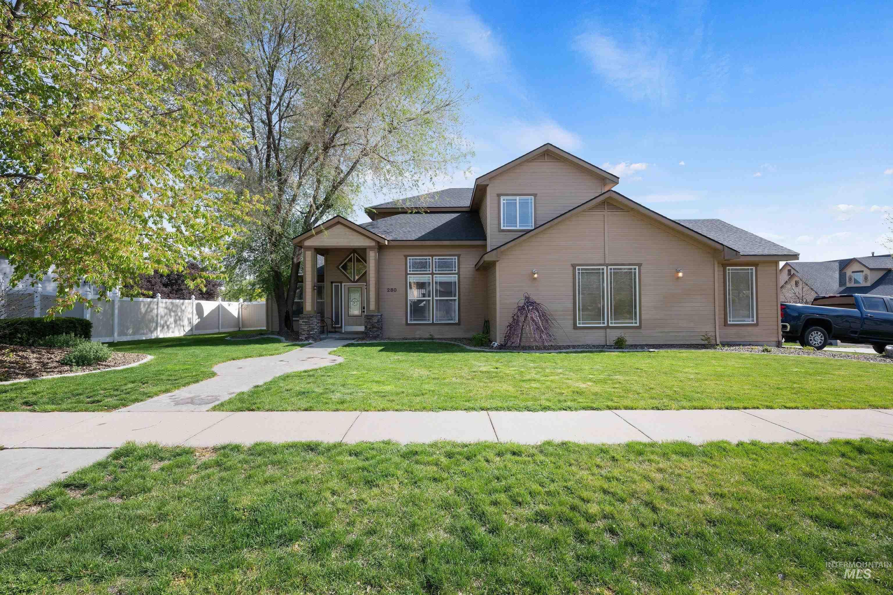 280 E Sunrise Rim Rd, Nampa, Idaho 83686, 4 Bedrooms, 2.5 Bathrooms, Residential For Sale, Price $484,900,MLS 98975681