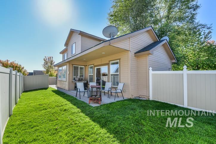 280 E Sunrise Rim Rd, Nampa, Idaho 83686, 4 Bedrooms, 5 Bathrooms, Residential For Sale, Price $484,900,MLS 98975681