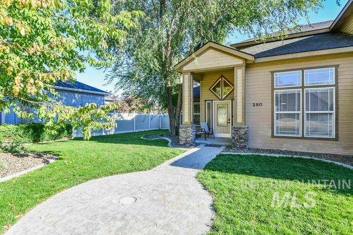 280 E Sunrise Rim Rd, Nampa, Idaho 83686, 4 Bedrooms, 5 Bathrooms, Residential For Sale, Price $484,900,MLS 98975681