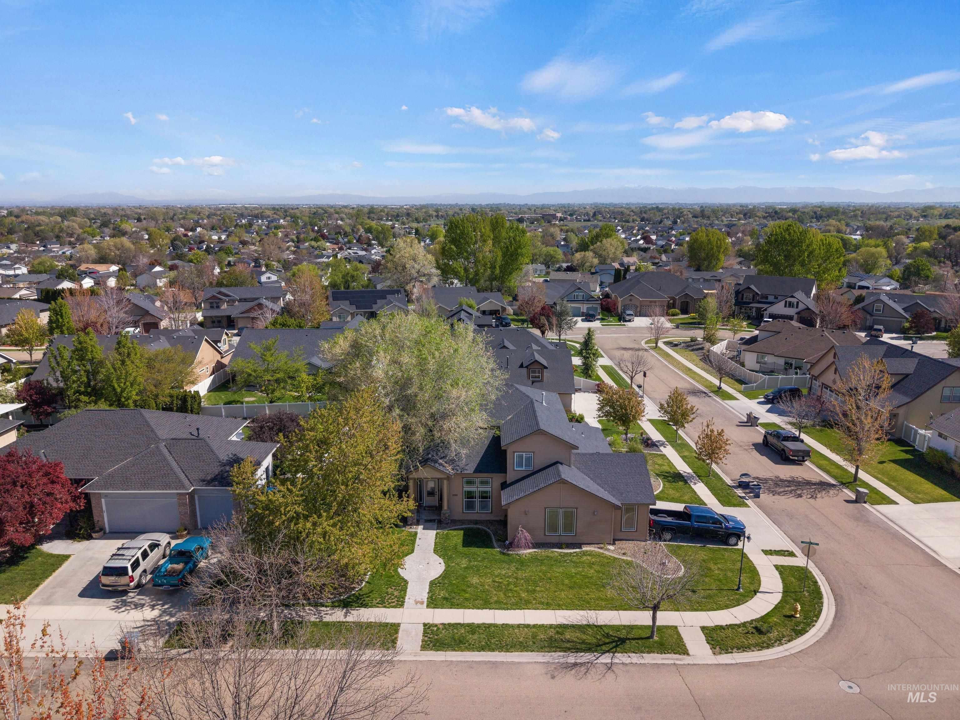 280 E Sunrise Rim Rd, Nampa, Idaho 83686, 4 Bedrooms, 2.5 Bathrooms, Residential For Sale, Price $484,900,MLS 98975681