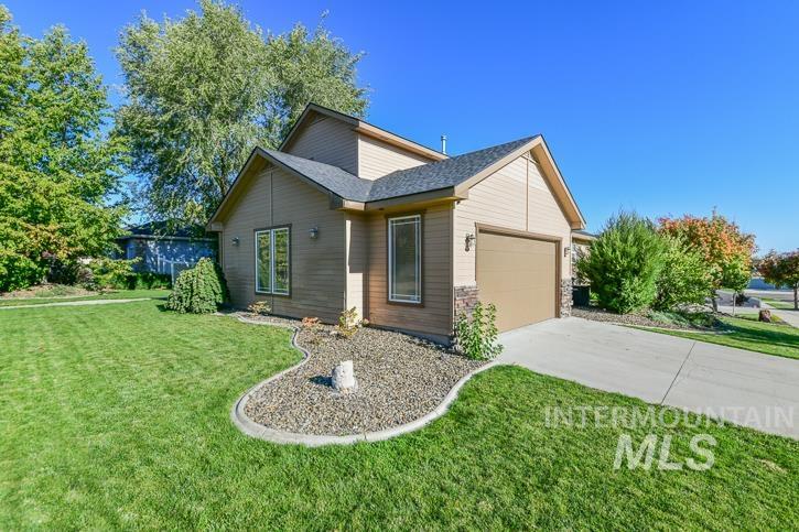 280 E Sunrise Rim Rd, Nampa, Idaho 83686, 4 Bedrooms, 5 Bathrooms, Residential For Sale, Price $484,900,MLS 98975681