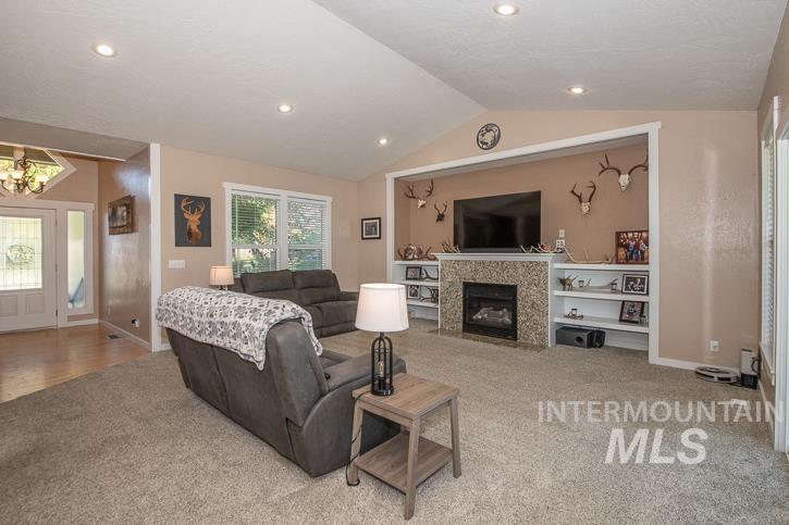 280 E Sunrise Rim Rd, Nampa, Idaho 83686, 4 Bedrooms, 5 Bathrooms, Residential For Sale, Price $484,900,MLS 98975681