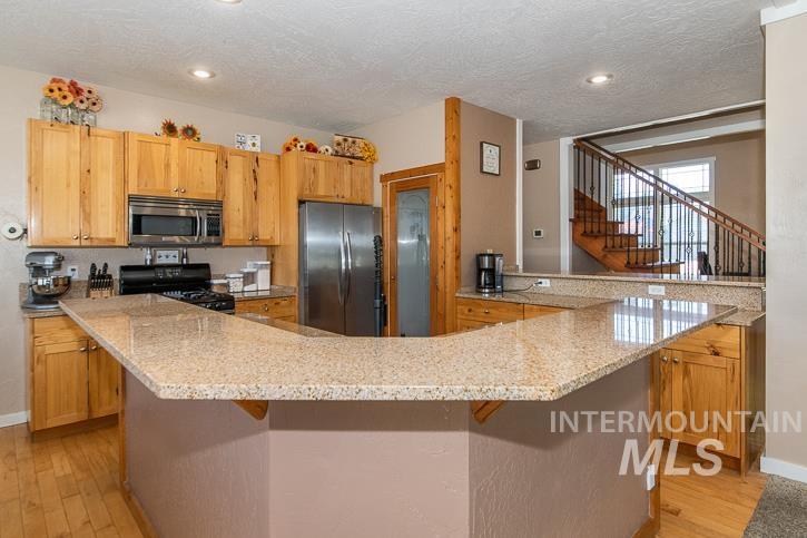 280 E Sunrise Rim Rd, Nampa, Idaho 83686, 4 Bedrooms, 5 Bathrooms, Residential For Sale, Price $484,900,MLS 98975681