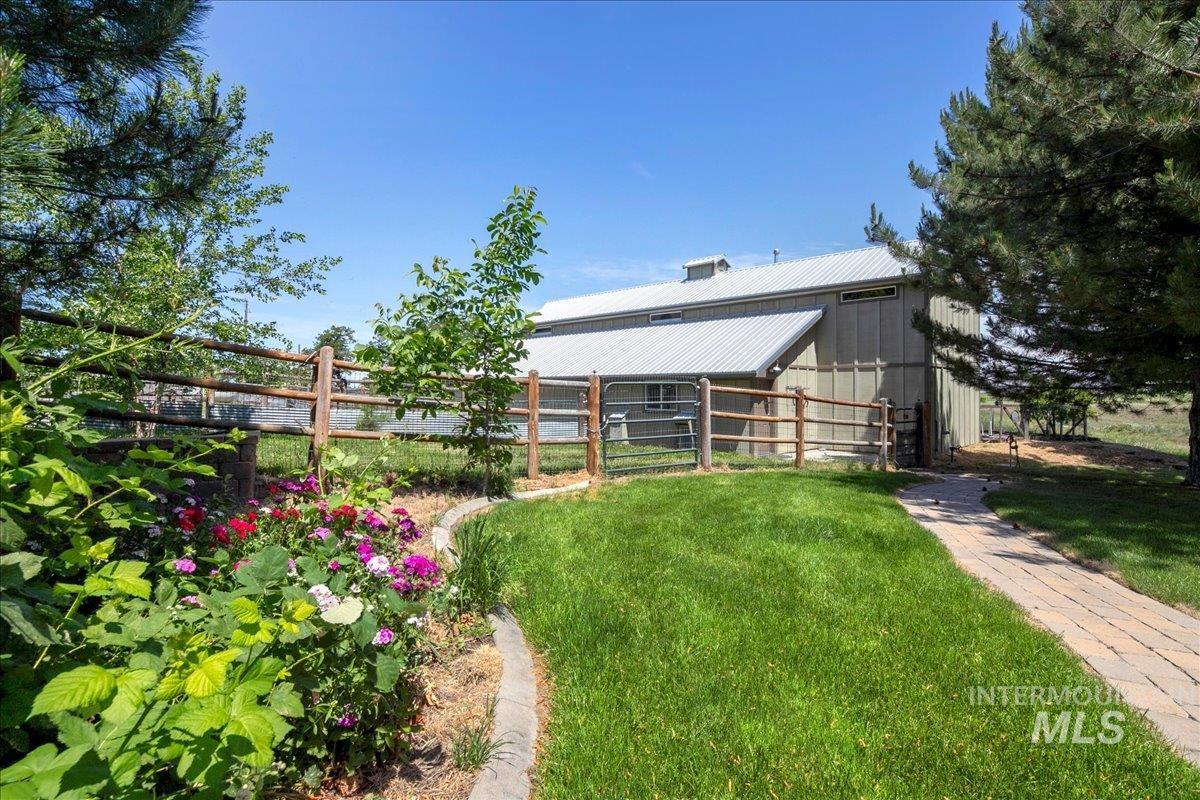 2600 W South Slope Rd, Emmett, Idaho 83617, 4 Bedrooms, 4 Bathrooms, Residential For Sale, Price $1,250,000,MLS 98975682