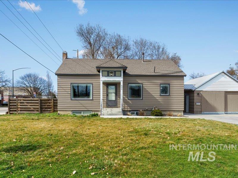 803 N Garden St, Boise, Idaho 83706, 4 Bedrooms, 3 Bathrooms, Residential For Sale, Price $935,000,MLS 98975683
