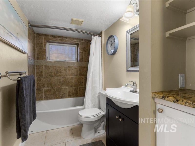 803 N Garden St, Boise, Idaho 83706, 4 Bedrooms, 3 Bathrooms, Residential For Sale, Price $935,000,MLS 98975683