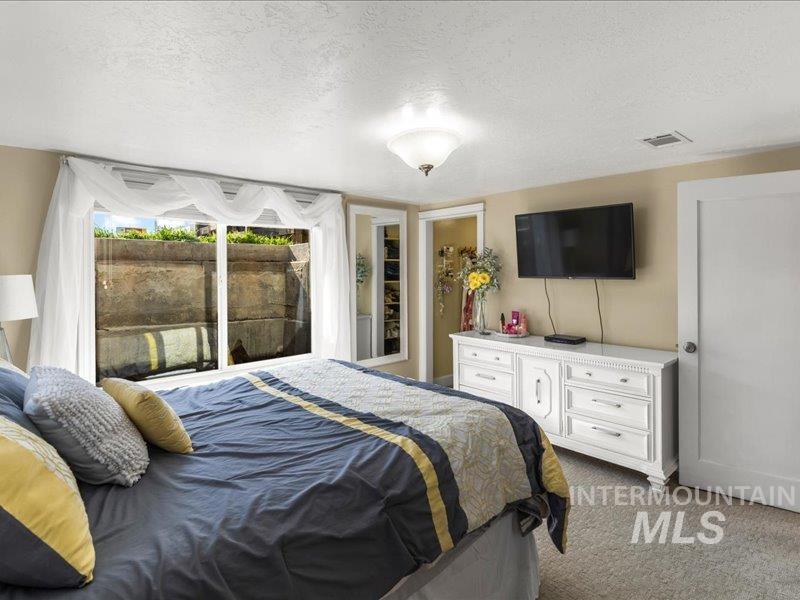 803 N Garden St, Boise, Idaho 83706, 4 Bedrooms, 3 Bathrooms, Residential For Sale, Price $935,000,MLS 98975683