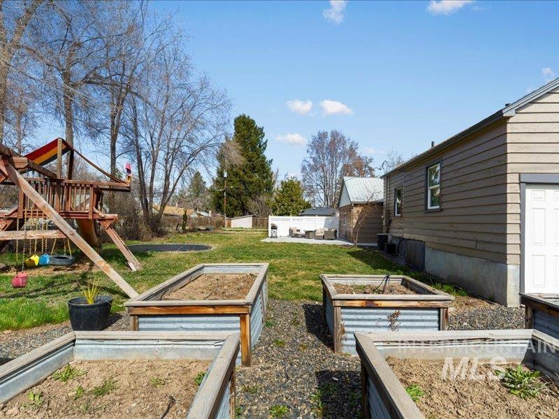 803 N Garden St, Boise, Idaho 83706, 4 Bedrooms, 3 Bathrooms, Residential For Sale, Price $935,000,MLS 98975683