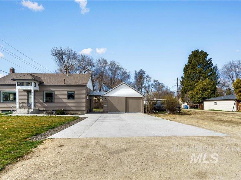 803 N Garden St, Boise, Idaho 83706, 4 Bedrooms, 3 Bathrooms, Residential For Sale, Price $935,000,MLS 98975683