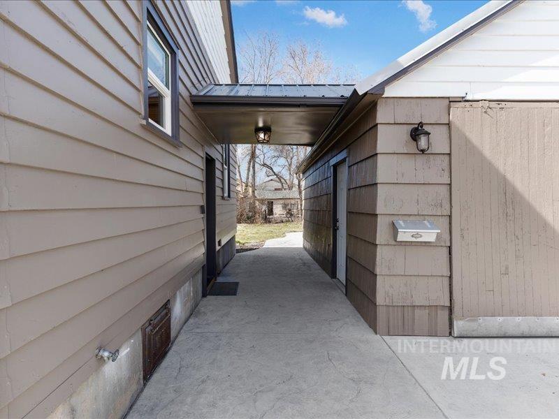 803 N Garden St, Boise, Idaho 83706, 4 Bedrooms, 3 Bathrooms, Residential For Sale, Price $935,000,MLS 98975683