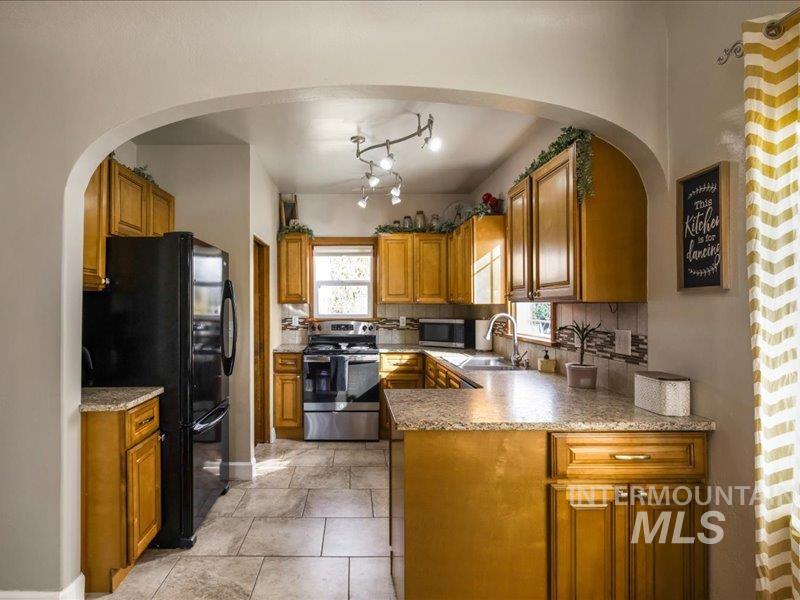 803 N Garden St, Boise, Idaho 83706, 4 Bedrooms, 3 Bathrooms, Residential For Sale, Price $935,000,MLS 98975683