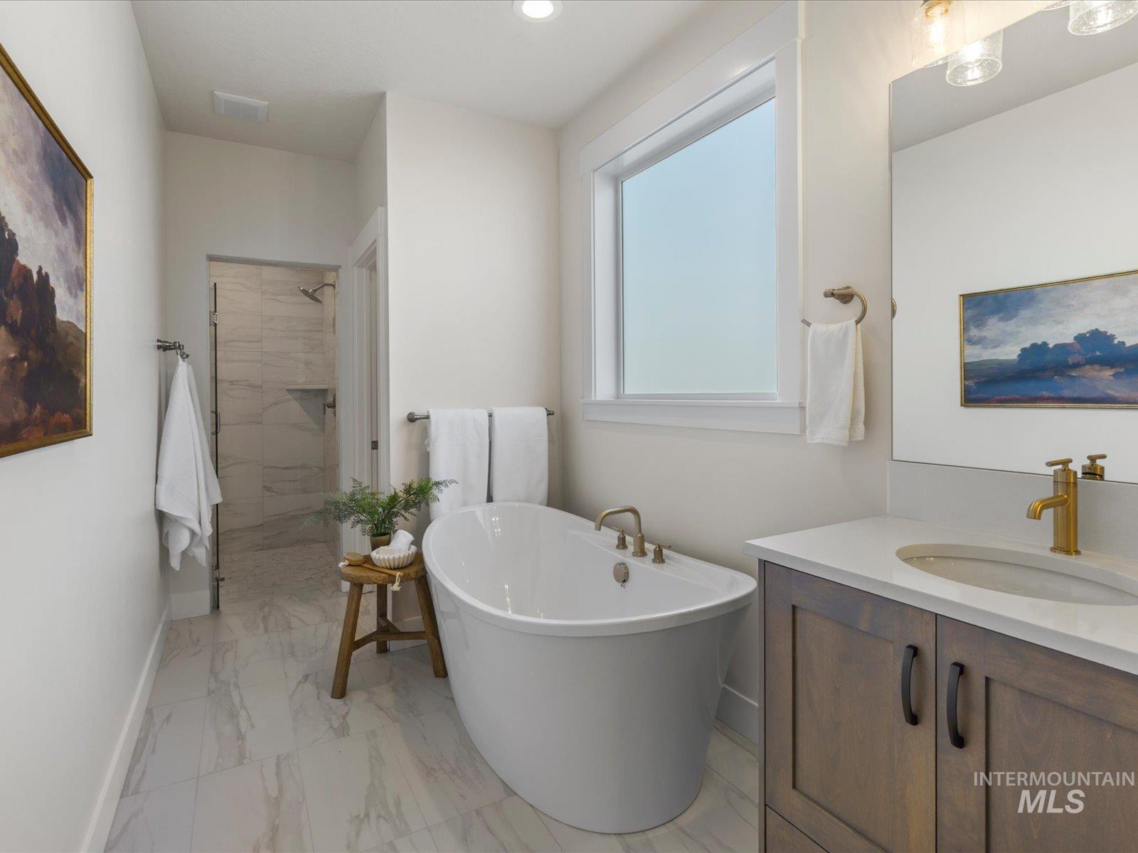 375 S Strut Way, Boise, Idaho 83716, 4 Bedrooms, 2.5 Bathrooms, Residential For Sale, Price $699,900,MLS 98975685