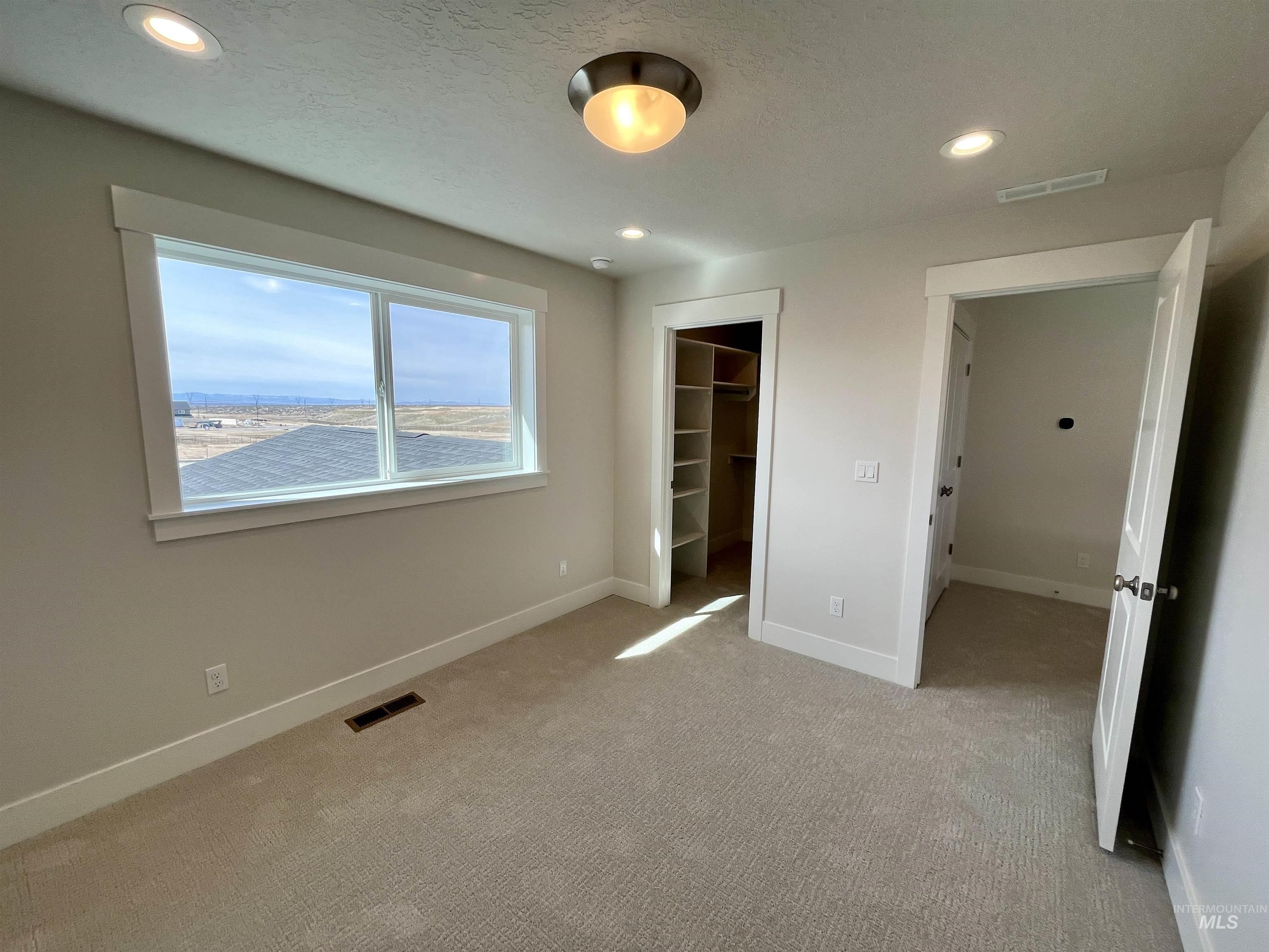 375 S Strut Way, Boise, Idaho 83716, 4 Bedrooms, 2.5 Bathrooms, Residential For Sale, Price $699,900,MLS 98975685