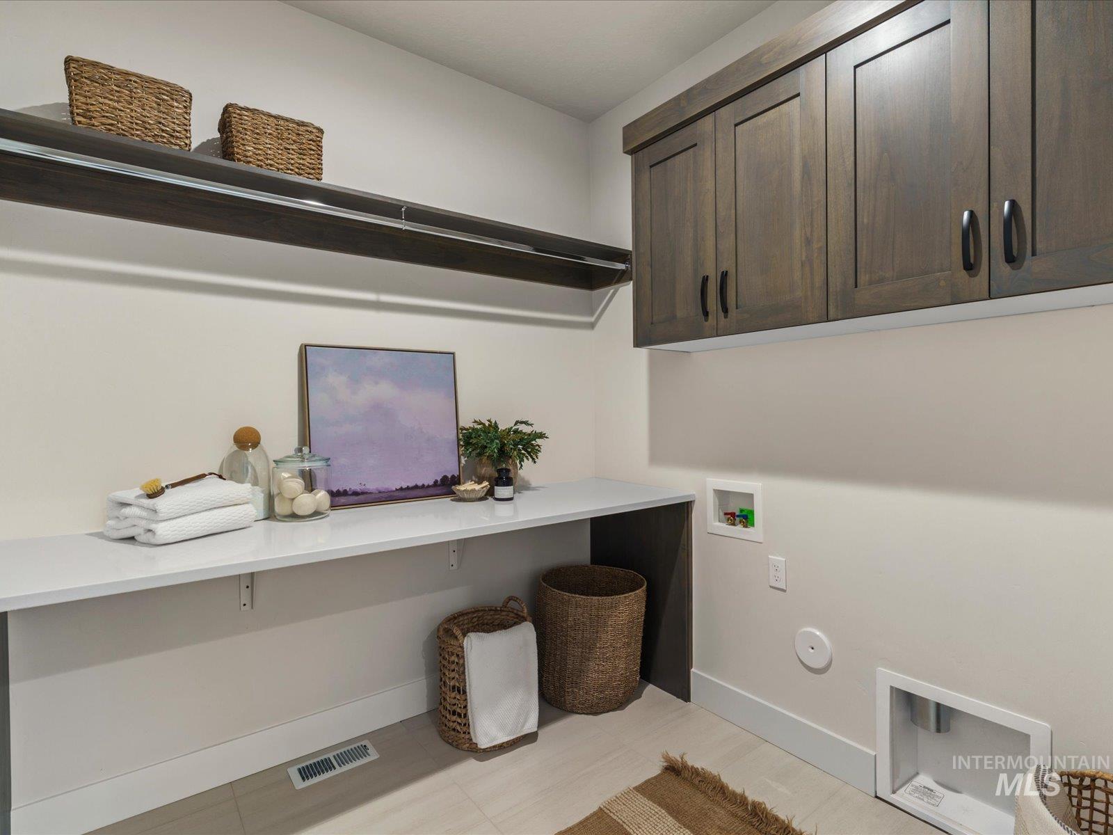 375 S Strut Way, Boise, Idaho 83716, 4 Bedrooms, 2.5 Bathrooms, Residential For Sale, Price $699,900,MLS 98975685