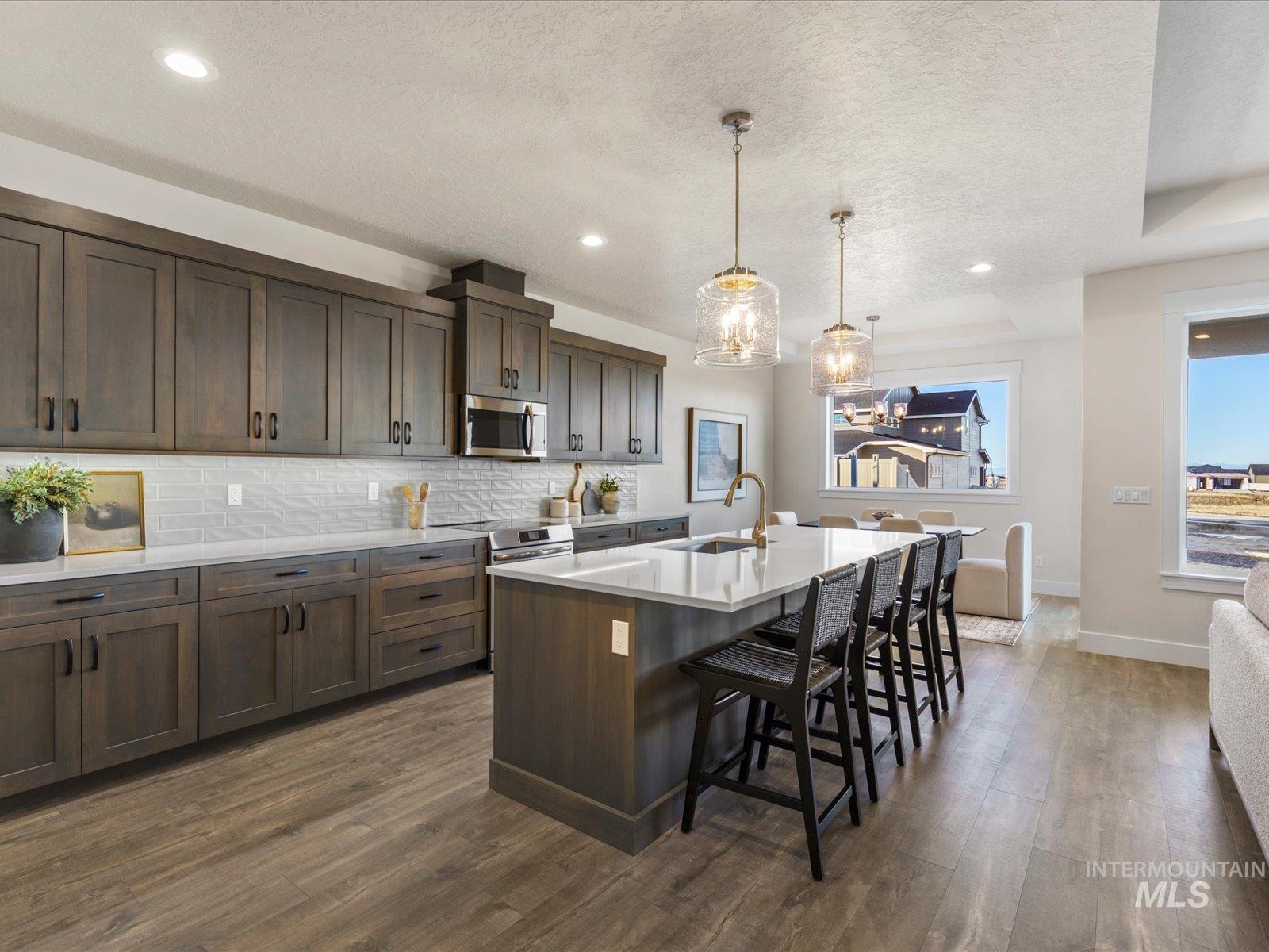 375 S Strut Way, Boise, Idaho 83716, 4 Bedrooms, 2.5 Bathrooms, Residential For Sale, Price $699,900,MLS 98975685