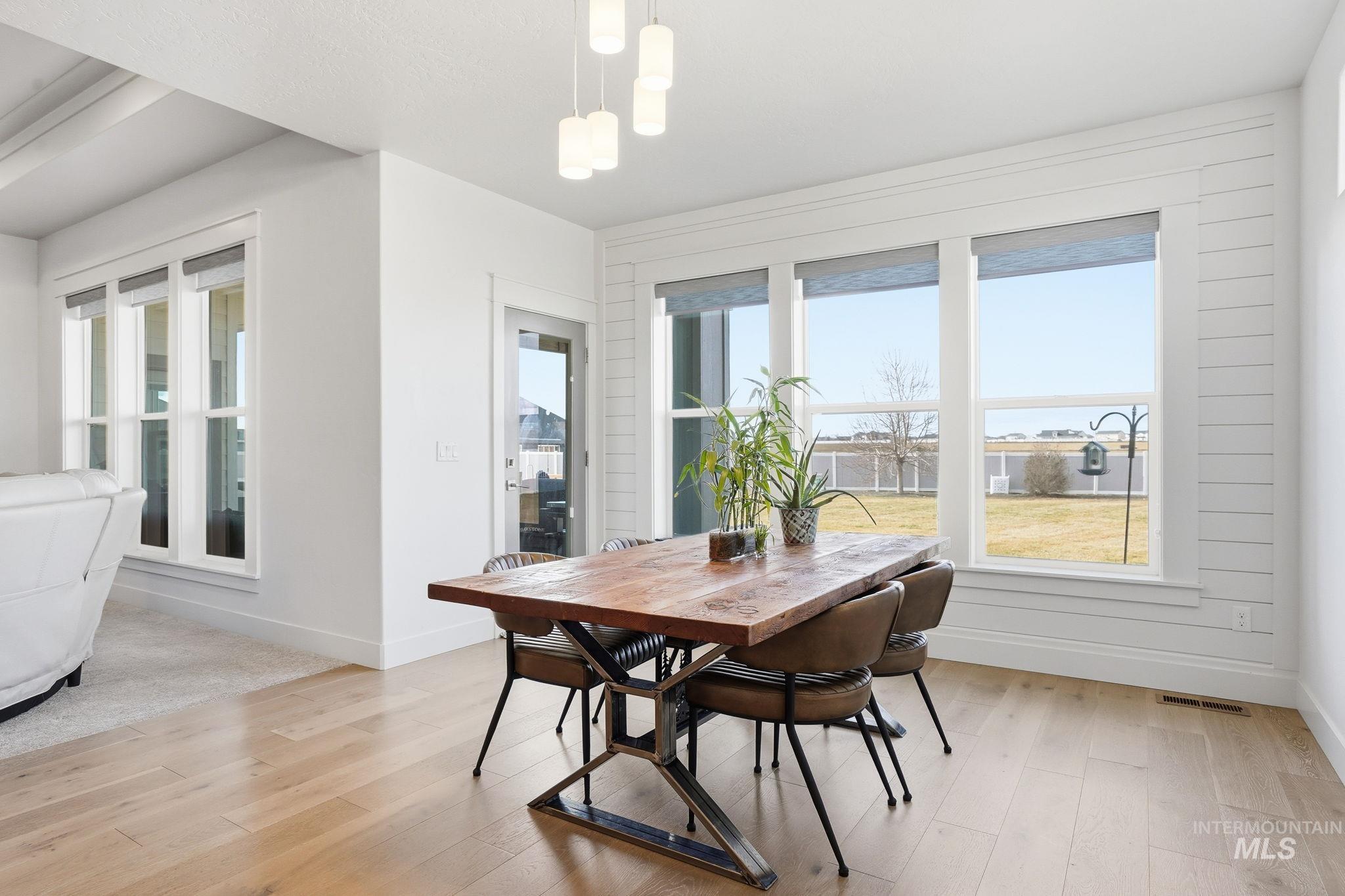 2301 Nordic Ave., Middleton, Idaho 83644, 3 Bedrooms, 2.5 Bathrooms, Residential For Sale, Price $940,000,MLS 98975686