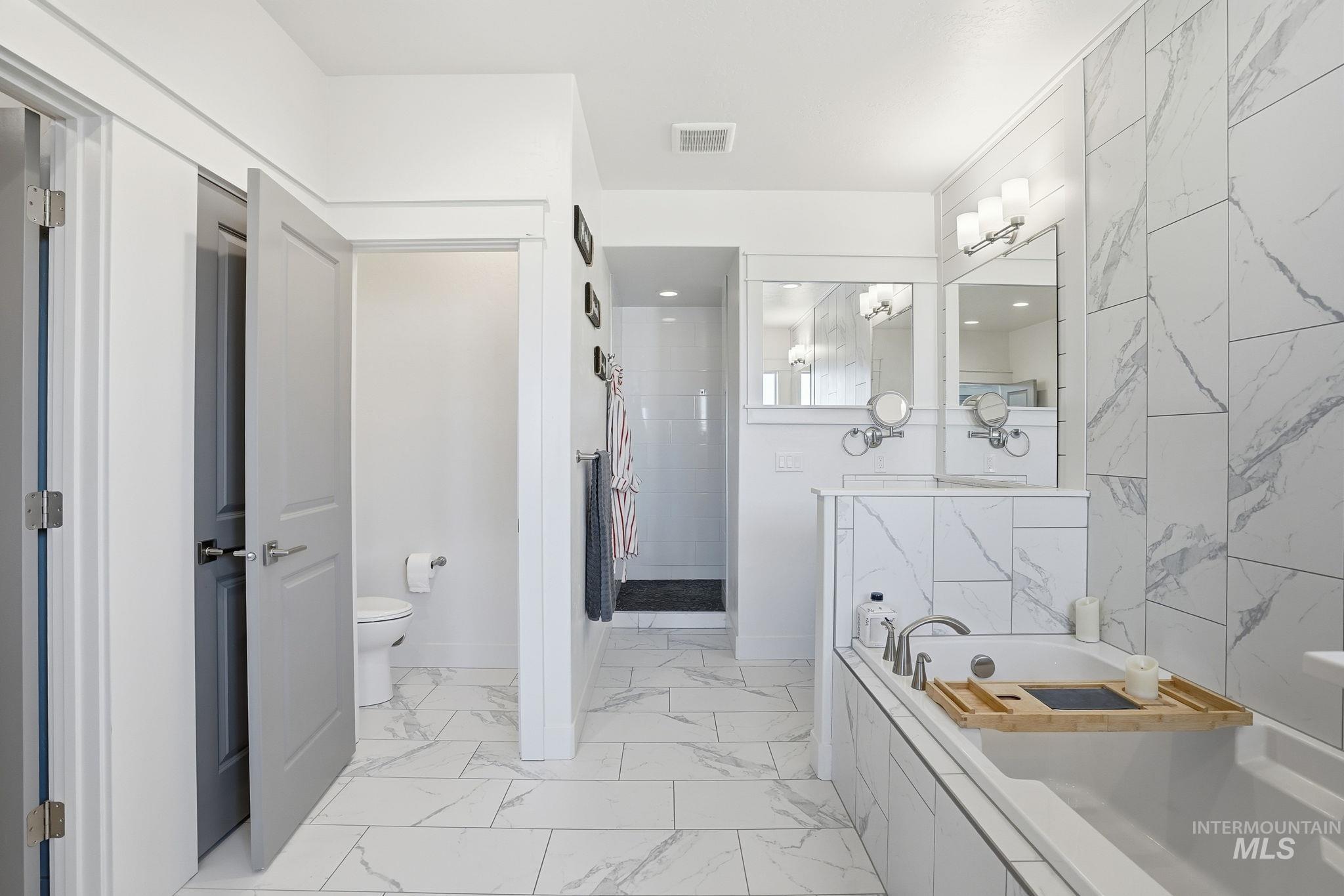 2301 Nordic Ave., Middleton, Idaho 83644, 3 Bedrooms, 2.5 Bathrooms, Residential For Sale, Price $940,000,MLS 98975686