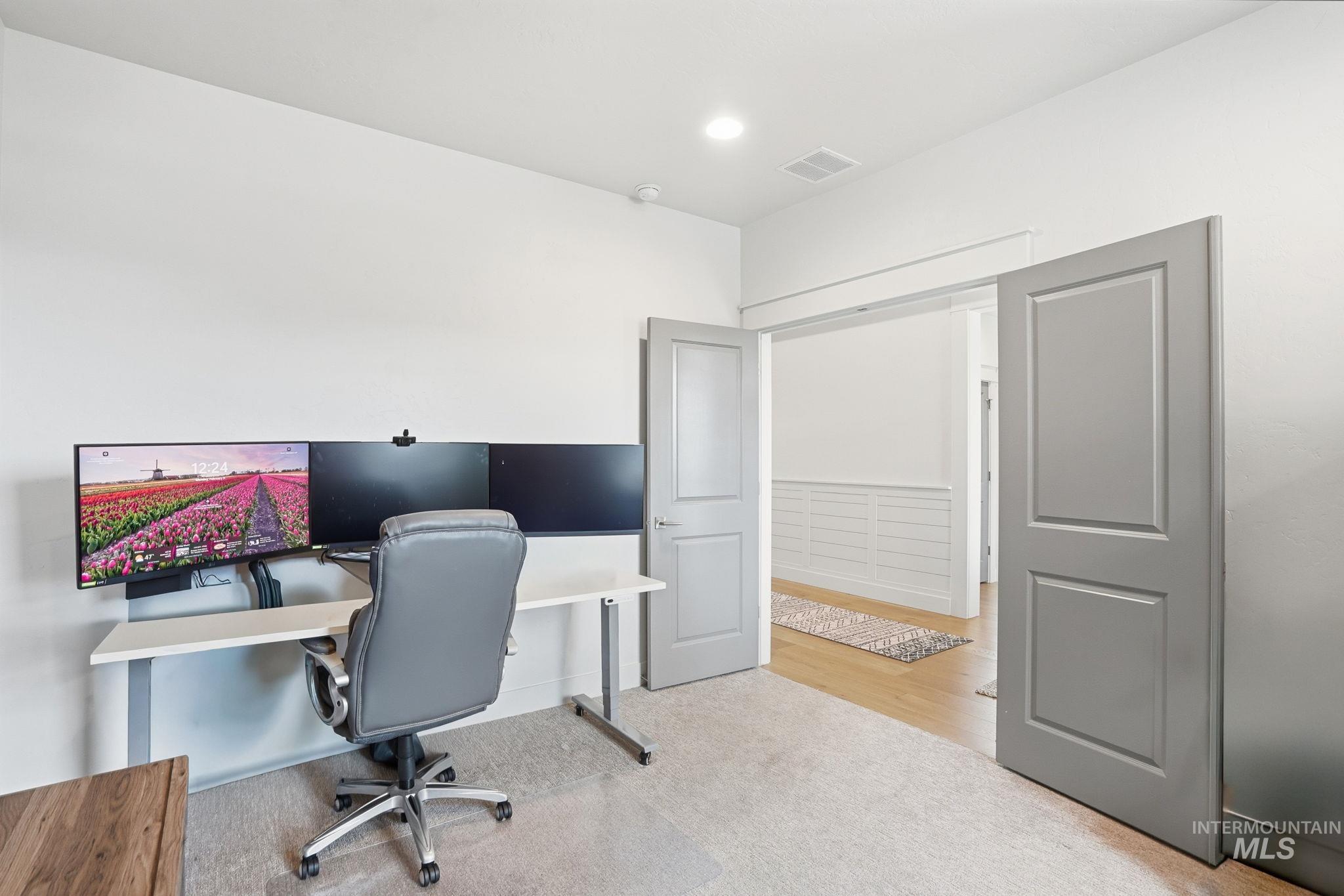 2301 Nordic Ave., Middleton, Idaho 83644, 3 Bedrooms, 2.5 Bathrooms, Residential For Sale, Price $940,000,MLS 98975686