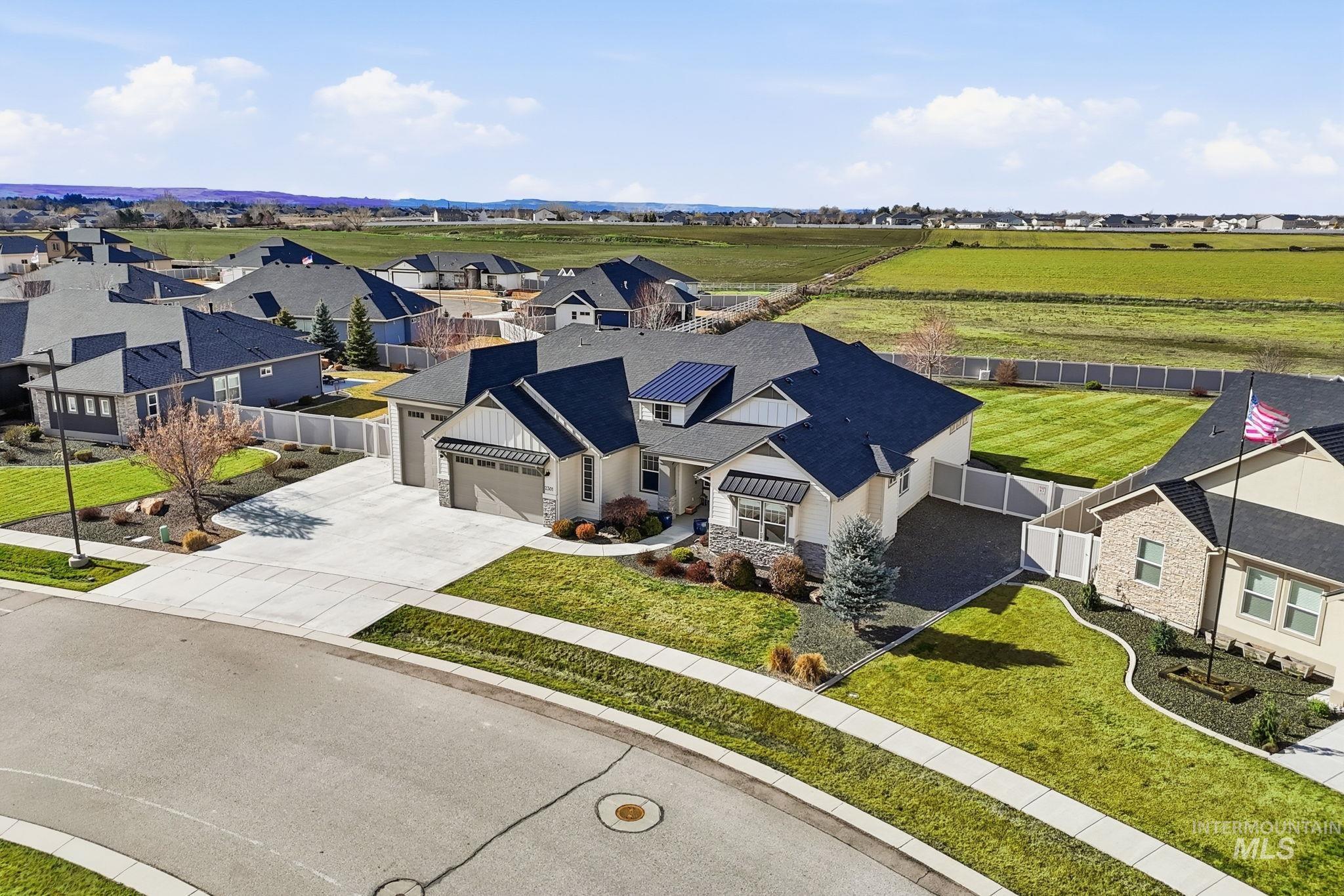 2301 Nordic Ave., Middleton, Idaho 83644, 3 Bedrooms, 2.5 Bathrooms, Residential For Sale, Price $940,000,MLS 98975686