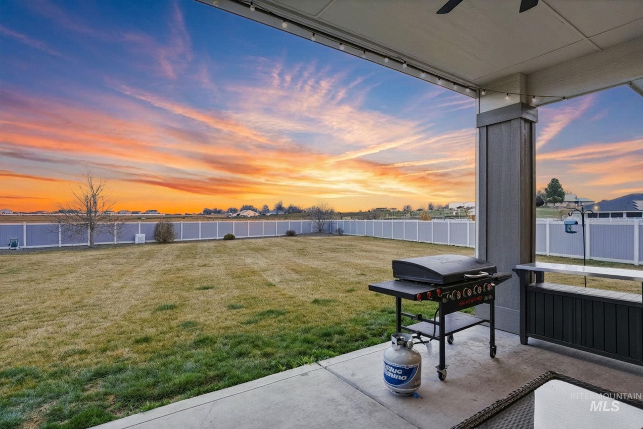 2301 Nordic Ave., Middleton, Idaho 83644, 3 Bedrooms, 2.5 Bathrooms, Residential For Sale, Price $940,000,MLS 98975686