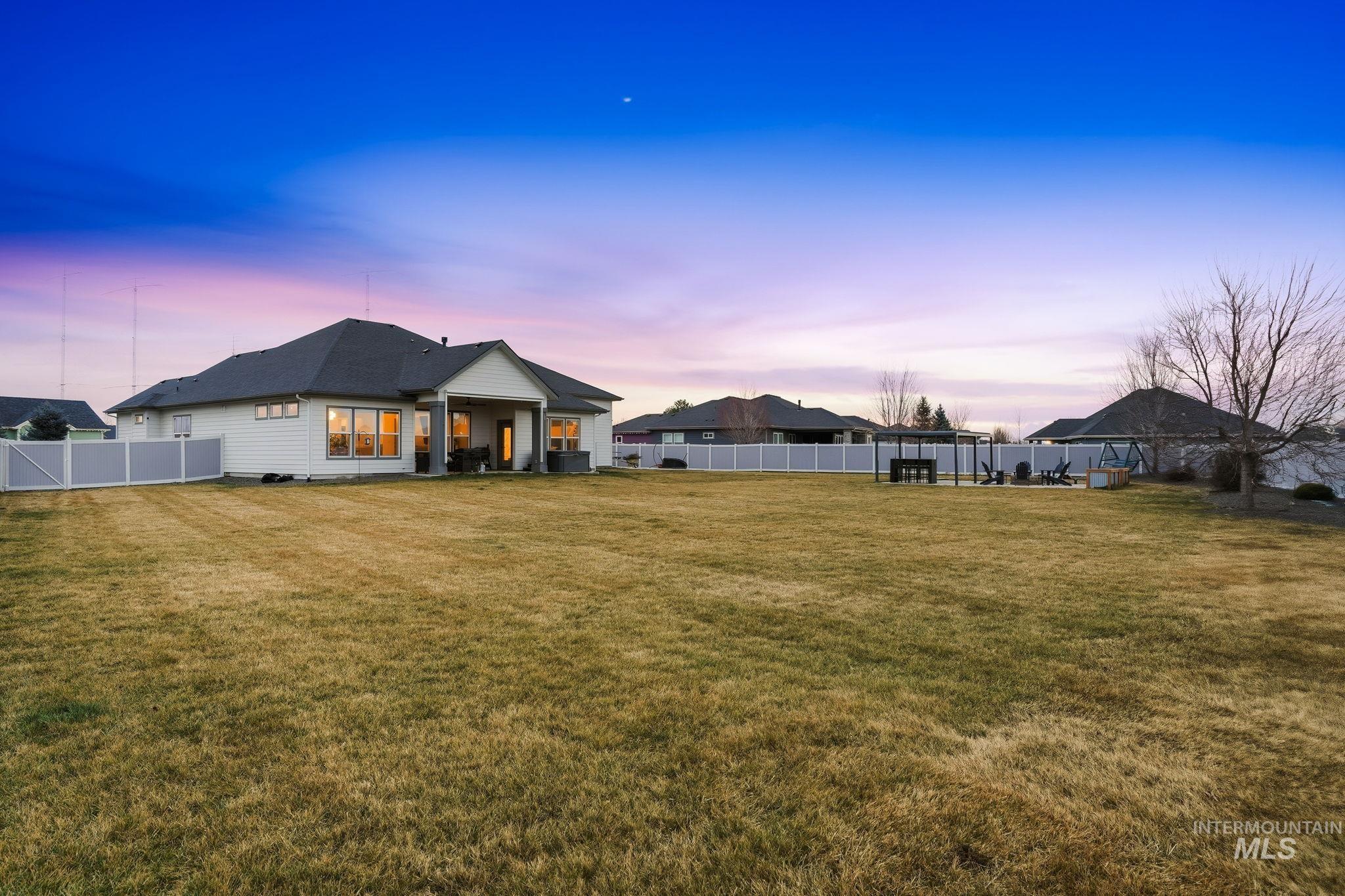 2301 Nordic Ave., Middleton, Idaho 83644, 3 Bedrooms, 2.5 Bathrooms, Residential For Sale, Price $940,000,MLS 98975686