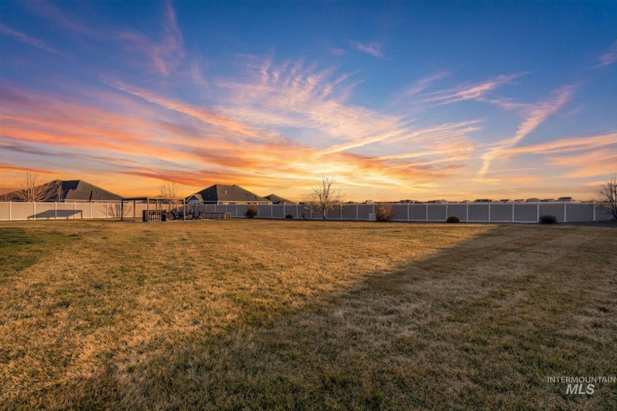 2301 Nordic Ave., Middleton, Idaho 83644, 3 Bedrooms, 2.5 Bathrooms, Residential For Sale, Price $940,000,MLS 98975686