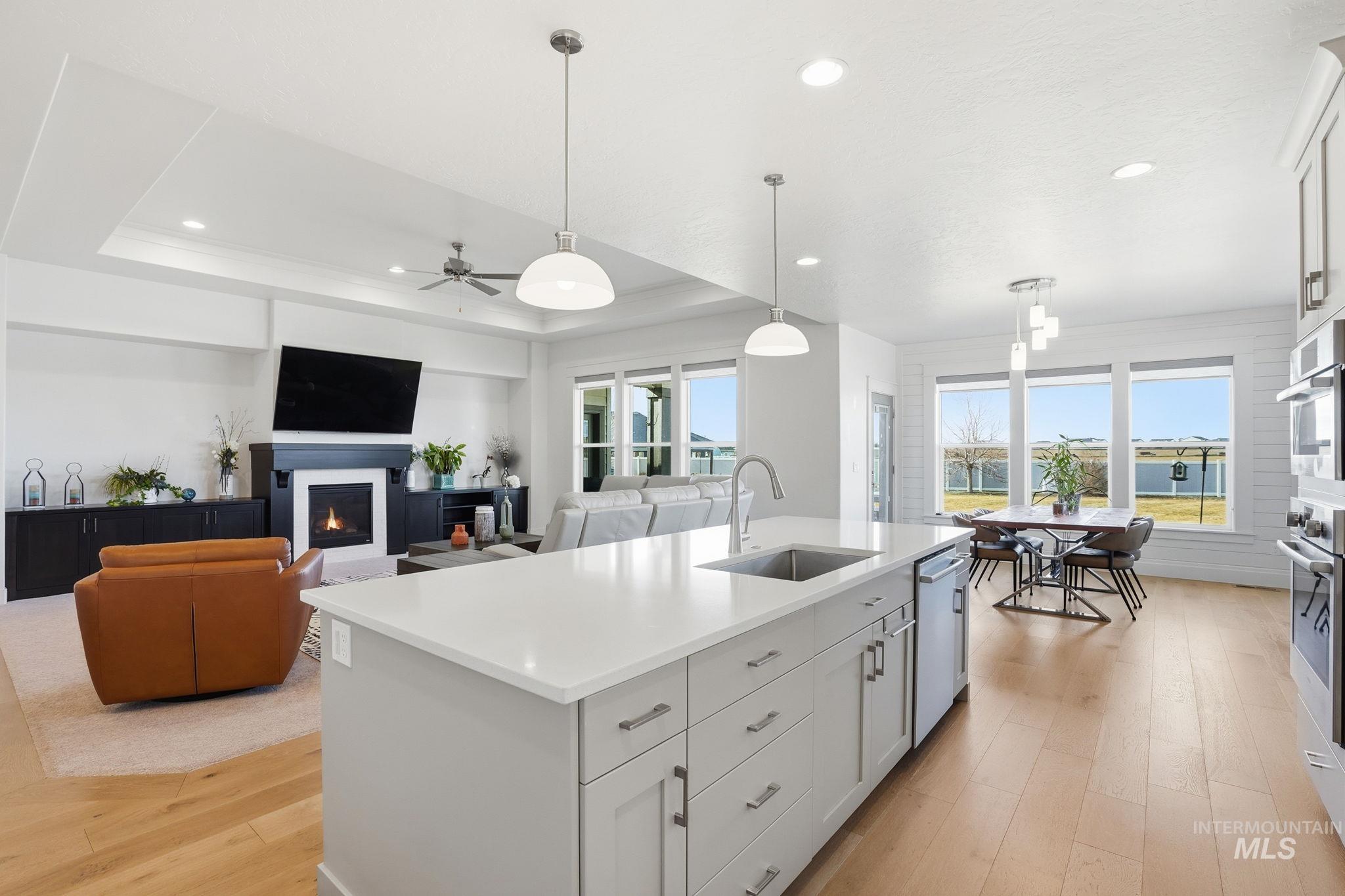 2301 Nordic Ave., Middleton, Idaho 83644, 3 Bedrooms, 2.5 Bathrooms, Residential For Sale, Price $940,000,MLS 98975686