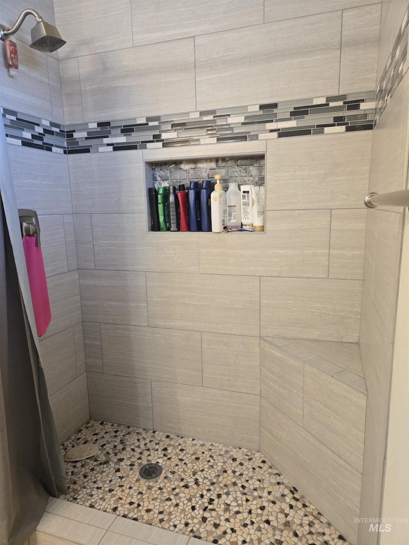 1409 NW 7th Ave, Ontario, Oregon 97914, 3 Bedrooms, 2 Bathrooms, Residential For Sale, Price $375,000,MLS 98975688