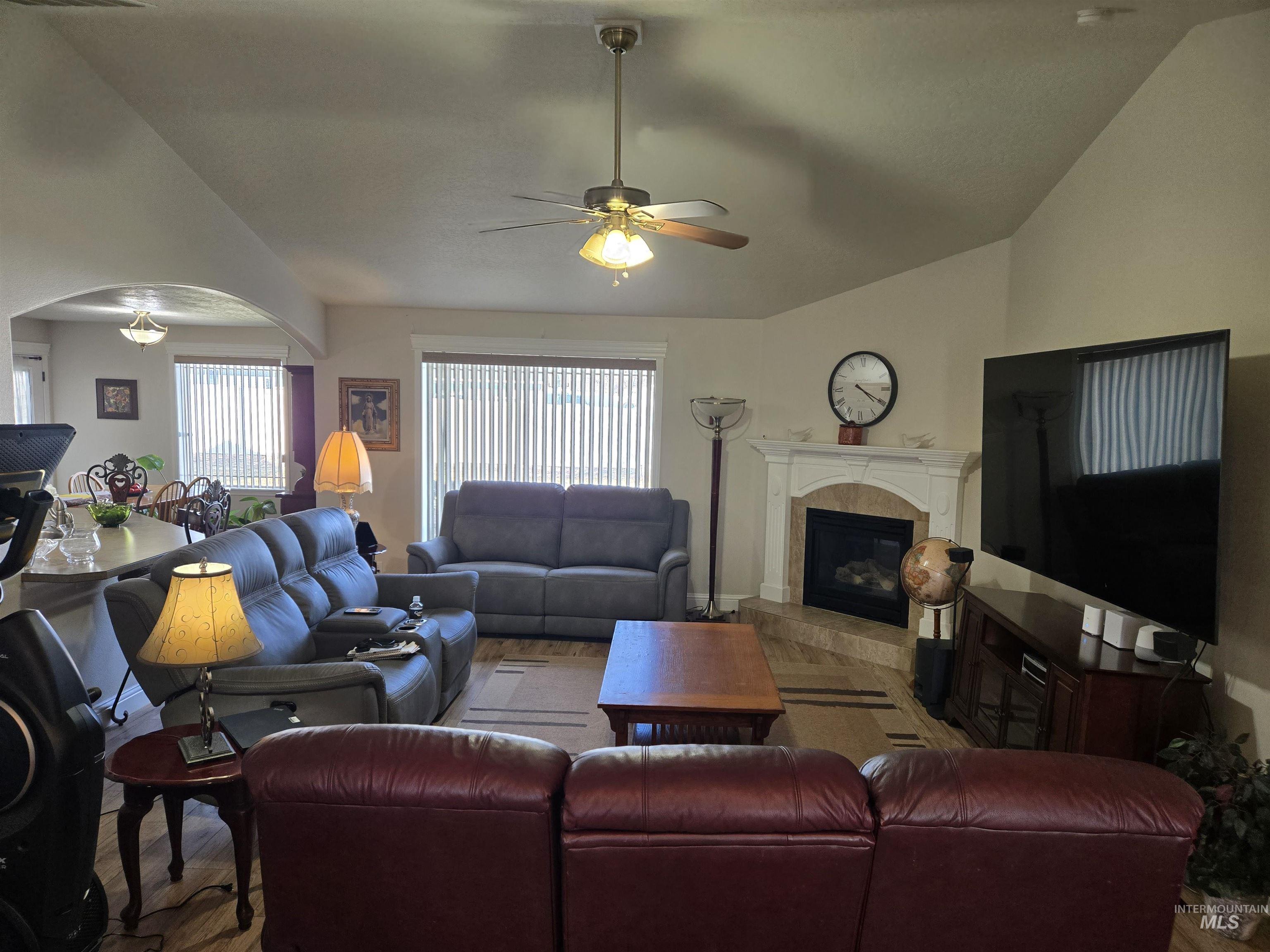 1409 NW 7th Ave, Ontario, Oregon 97914, 3 Bedrooms, 2 Bathrooms, Residential For Sale, Price $375,000,MLS 98975688