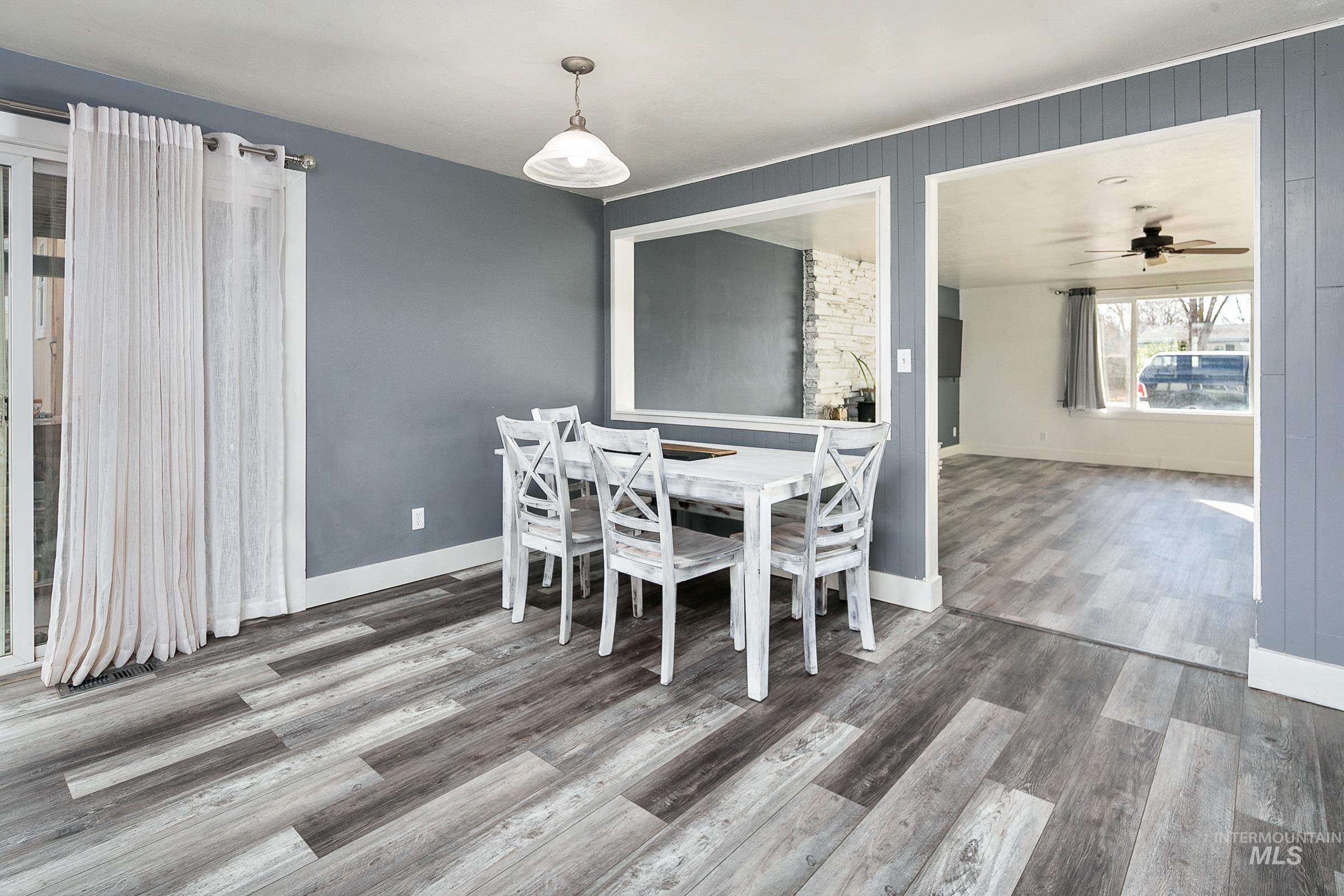 2163 N Workland, Boise, Idaho 83704, 4 Bedrooms, 2 Bathrooms, Residential For Sale, Price $424,990,MLS 98975691