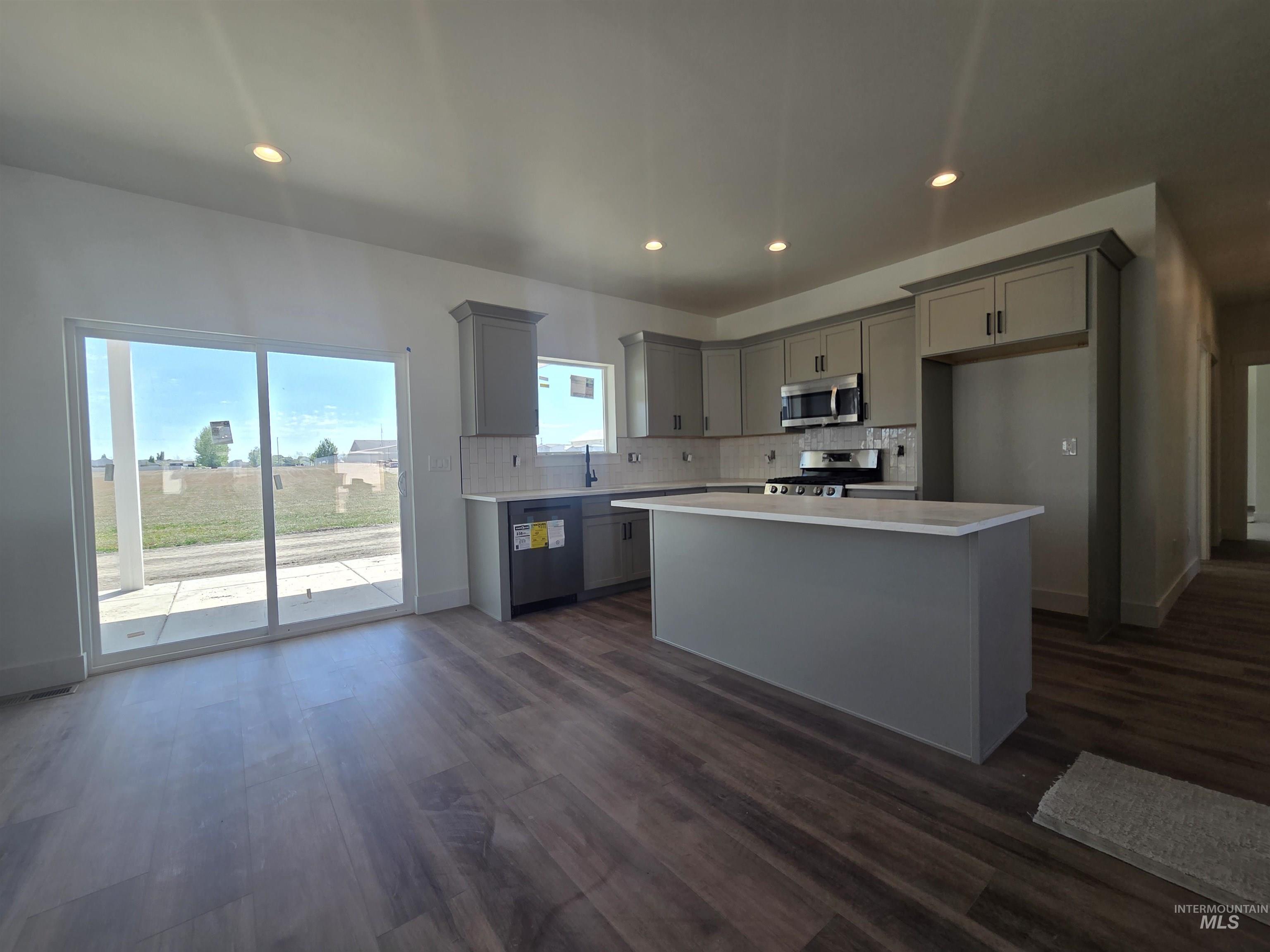 2401 Bristol Avenue, Burley, Idaho 83318, 3 Bedrooms, 2 Bathrooms, Residential For Sale, Price $332,465,MLS 98975693