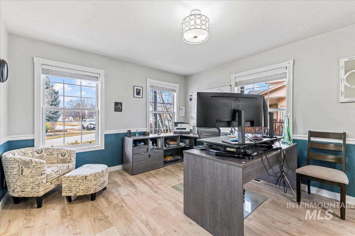 2608 S Hood Ranch Pl, Meridian, Idaho 83642, 4 Bedrooms, 2.5 Bathrooms, Residential For Sale, Price $729,500,MLS 98975695